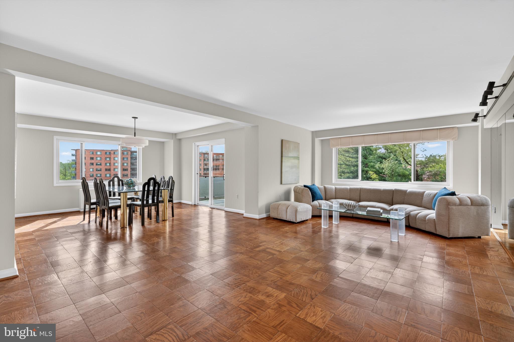 4201 CATHEDRAL AVENUE NW 1024E