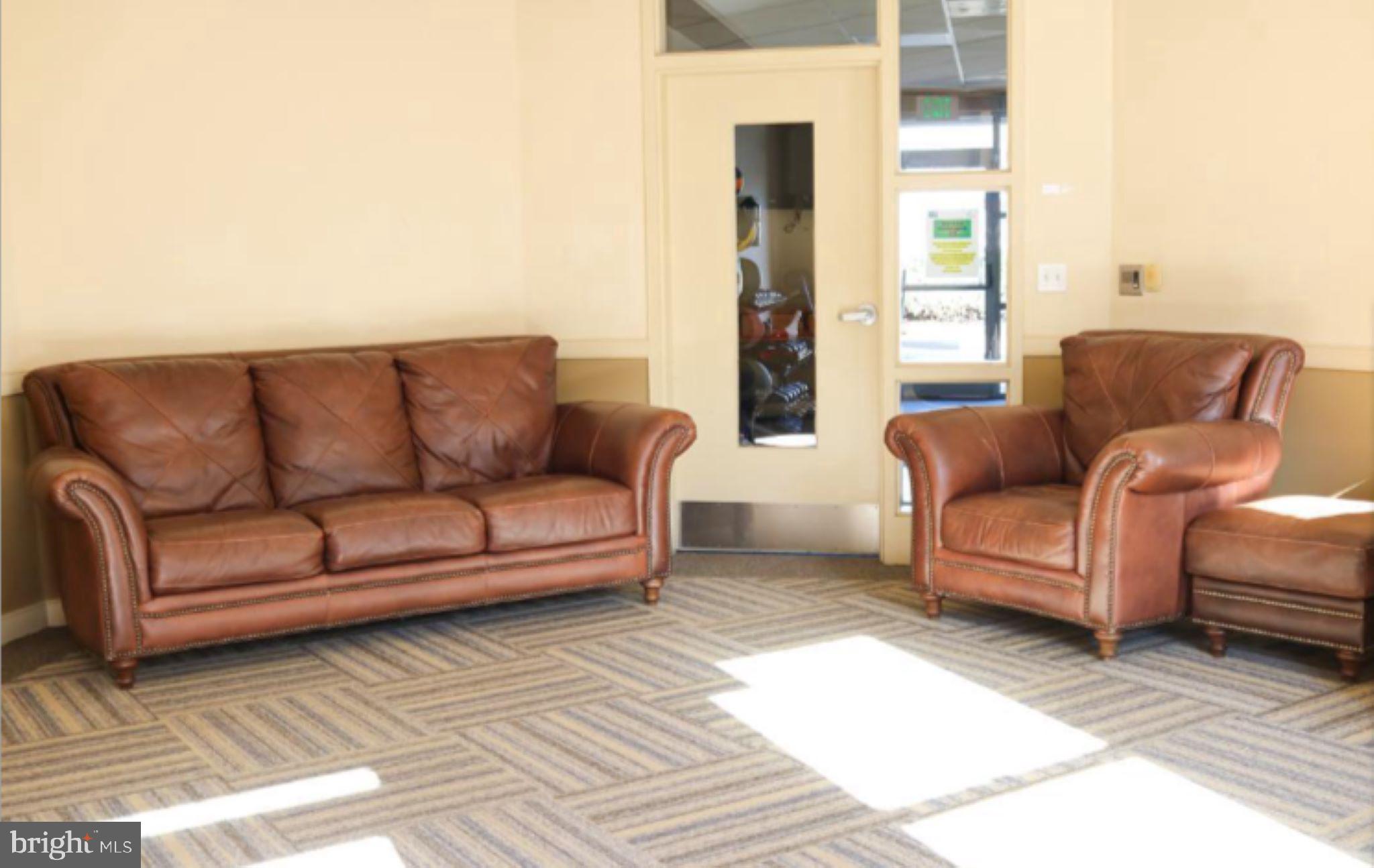 PIERSIDE AT HARBORVIEW - Residential Lease