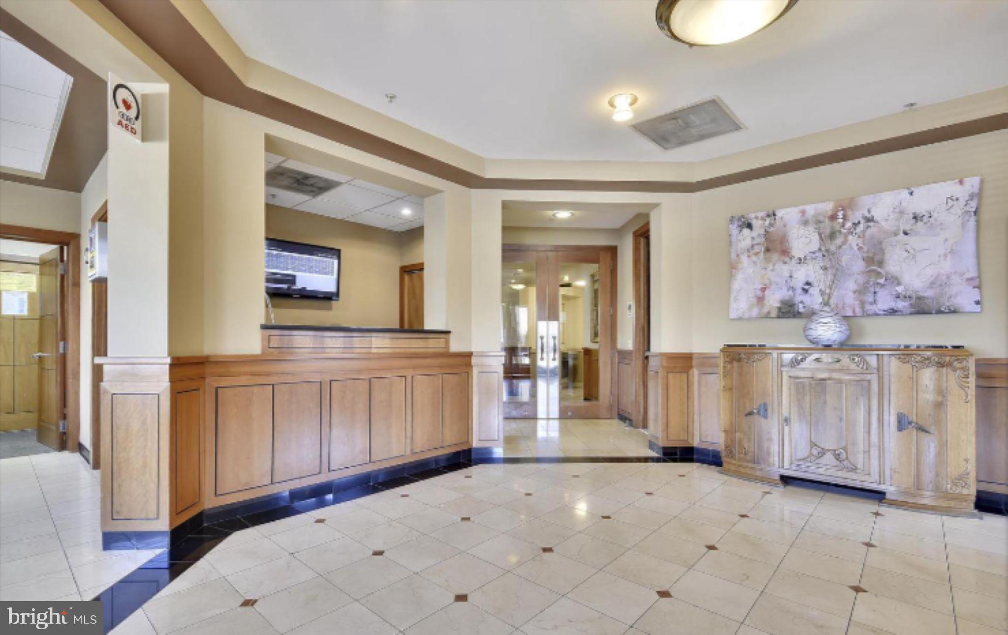 PIERSIDE AT HARBORVIEW - Residential Lease