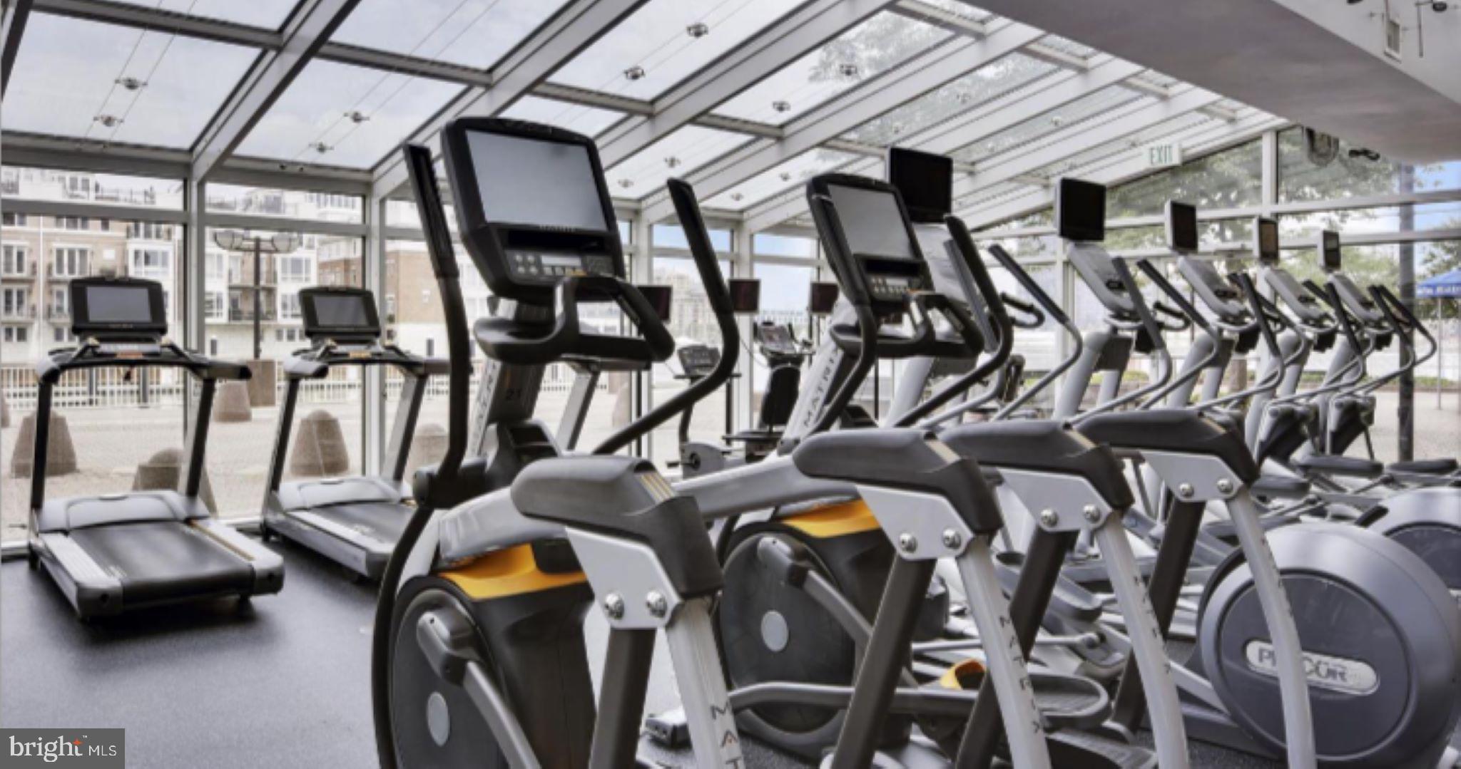 PIERSIDE AT HARBORVIEW - Residential Lease