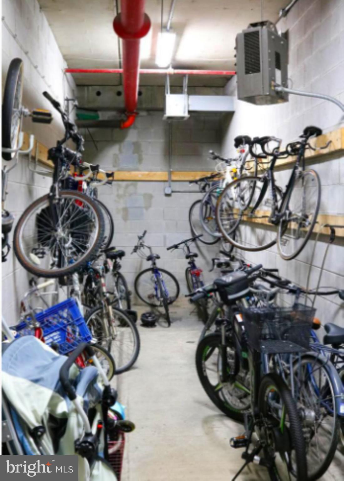 PIERSIDE AT HARBORVIEW - Residential Lease