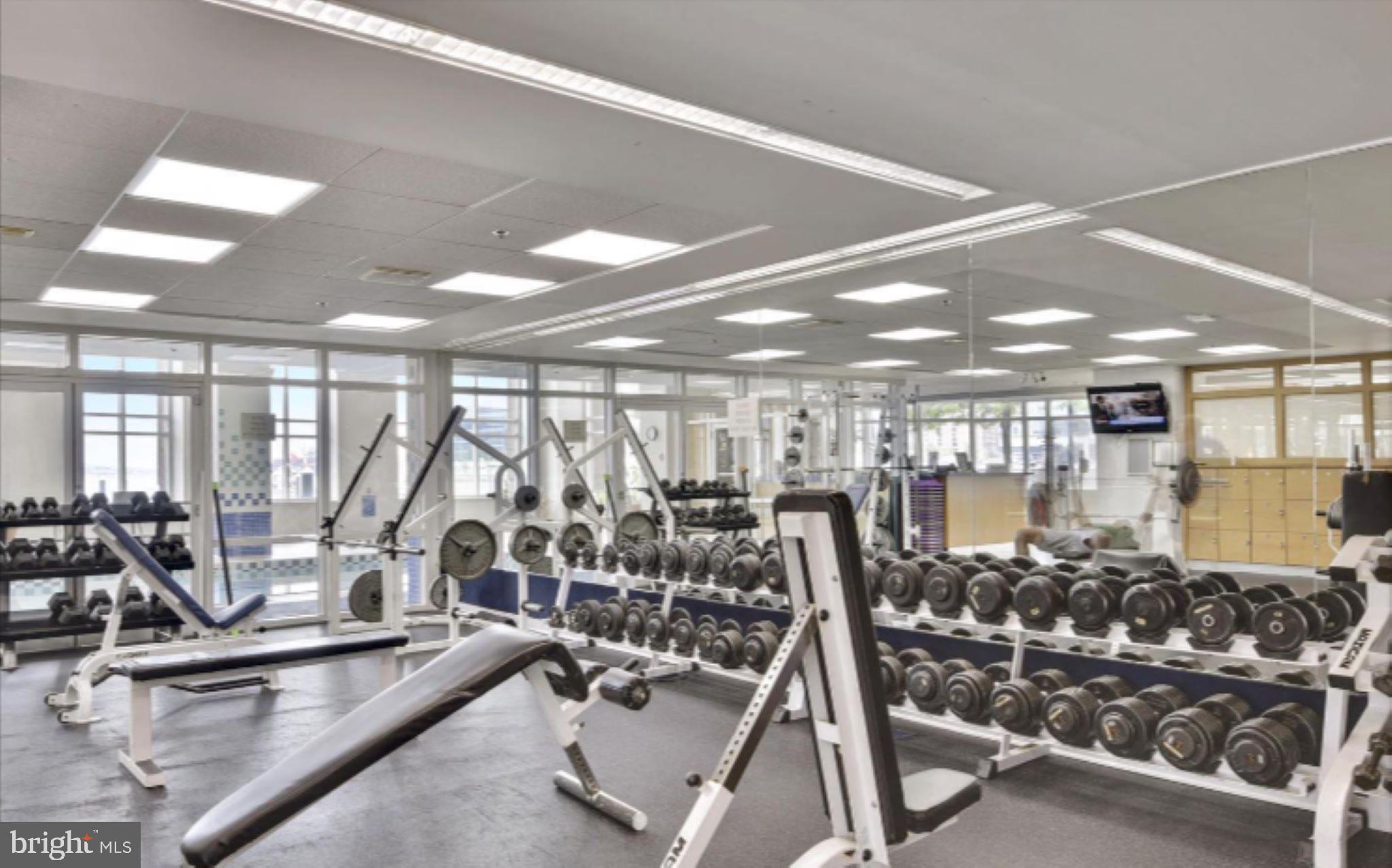 PIERSIDE AT HARBORVIEW - Residential Lease