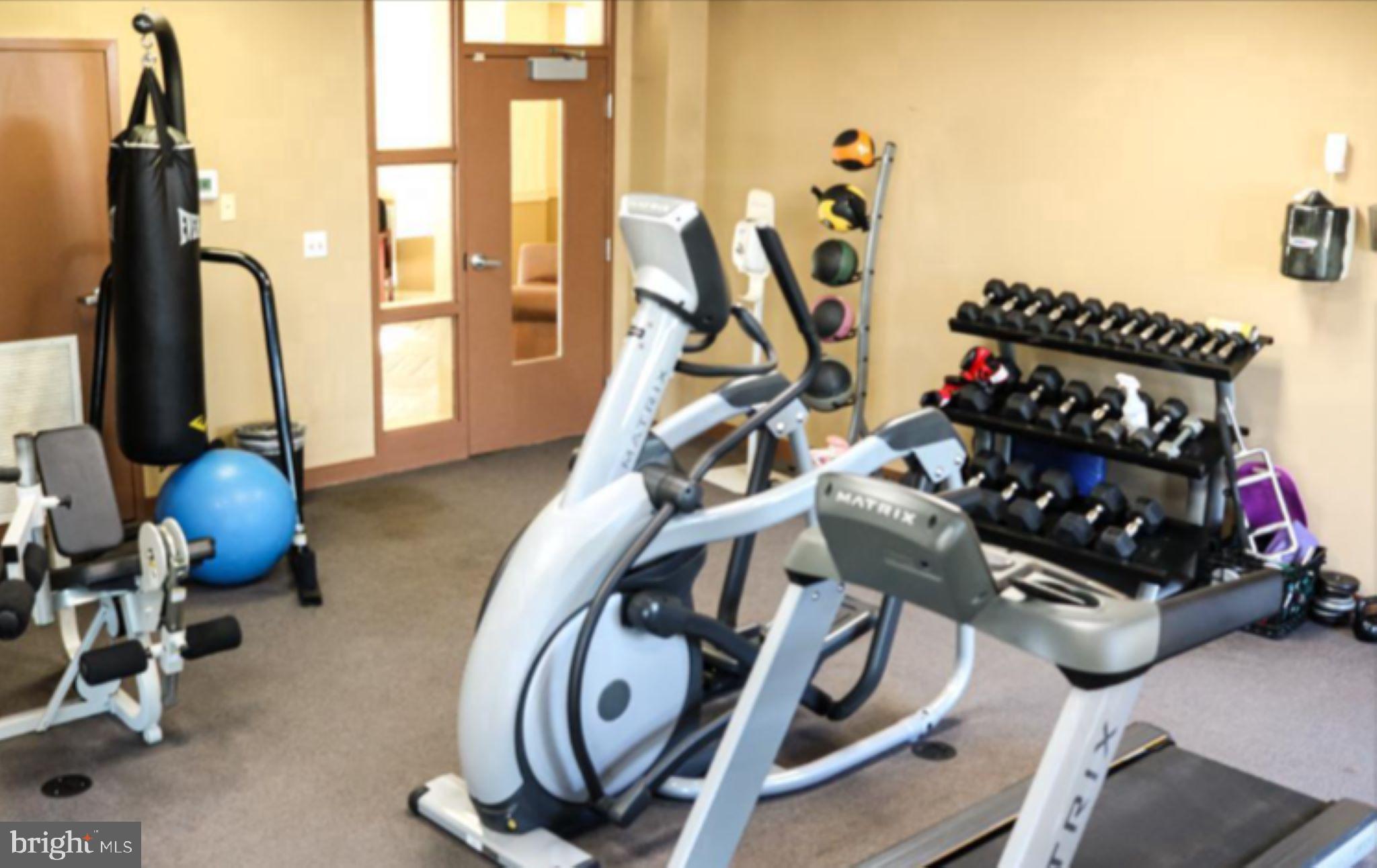 PIERSIDE AT HARBORVIEW - Residential Lease