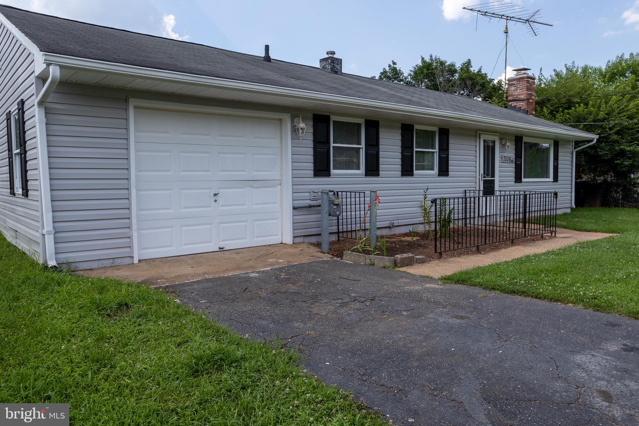7526 ALBEMARLE DRIVE