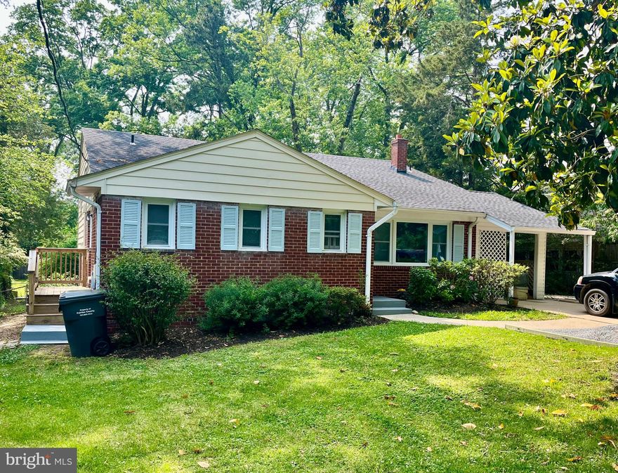 Lovely 4-level single-family home in the heart of one of Mount Vernon’s most sought after neighborhood "Sulgrave Village" 
It features 4  spacious bedrooms + Den and 3 full baths. The main and upper level includes a large living with vaulted ceilings.  Updated kitchen with stainless steel appliances and plenty cabinet space. Refinished gleaming hardwood floors throughout entire home.  The master bedroom has its own full bath and a large walk-in closet. The bathrooms have been tastefully remodeled a few years ago and other updates have been recently done in the interior/exterior of the home. The basement includes an inviting family room with fireplace that can be perfect for gatherings, an additional bedroom, a full bath and an extra versatile room that can be serve as an office. It also features the laundry room and a walk-out exit to the backyard.  The finished lower level offers a large utility room and additional space for expansion possibilities. Outside enjoy a nice-sized fenced  rear yard ideal for entertaining or relaxation. This is a home that truly has it all - space, style and  unbeatable convenience. Pets considered case by case basis.
Conveniently located within blocks to The Potomac River and the George Washington Parkway. Just Steps away to Mt Vernon Trail, commuter bus lines and near DC, Old Town Alexandria, Fort Belvoir and Metro Stations