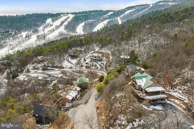 MASSANUTTEN - Residential