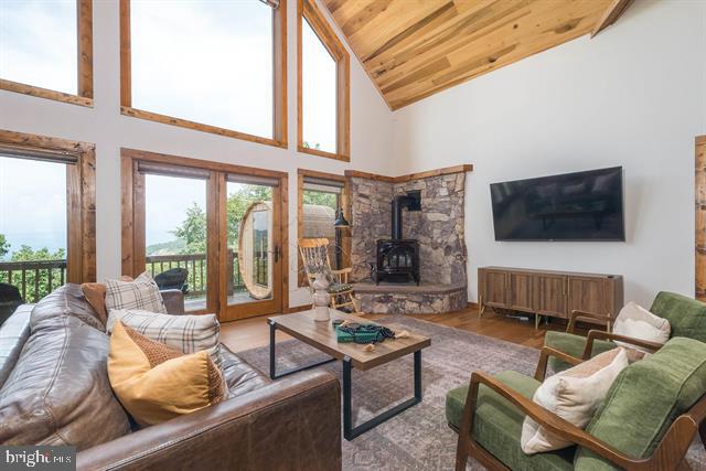 MASSANUTTEN - Residential