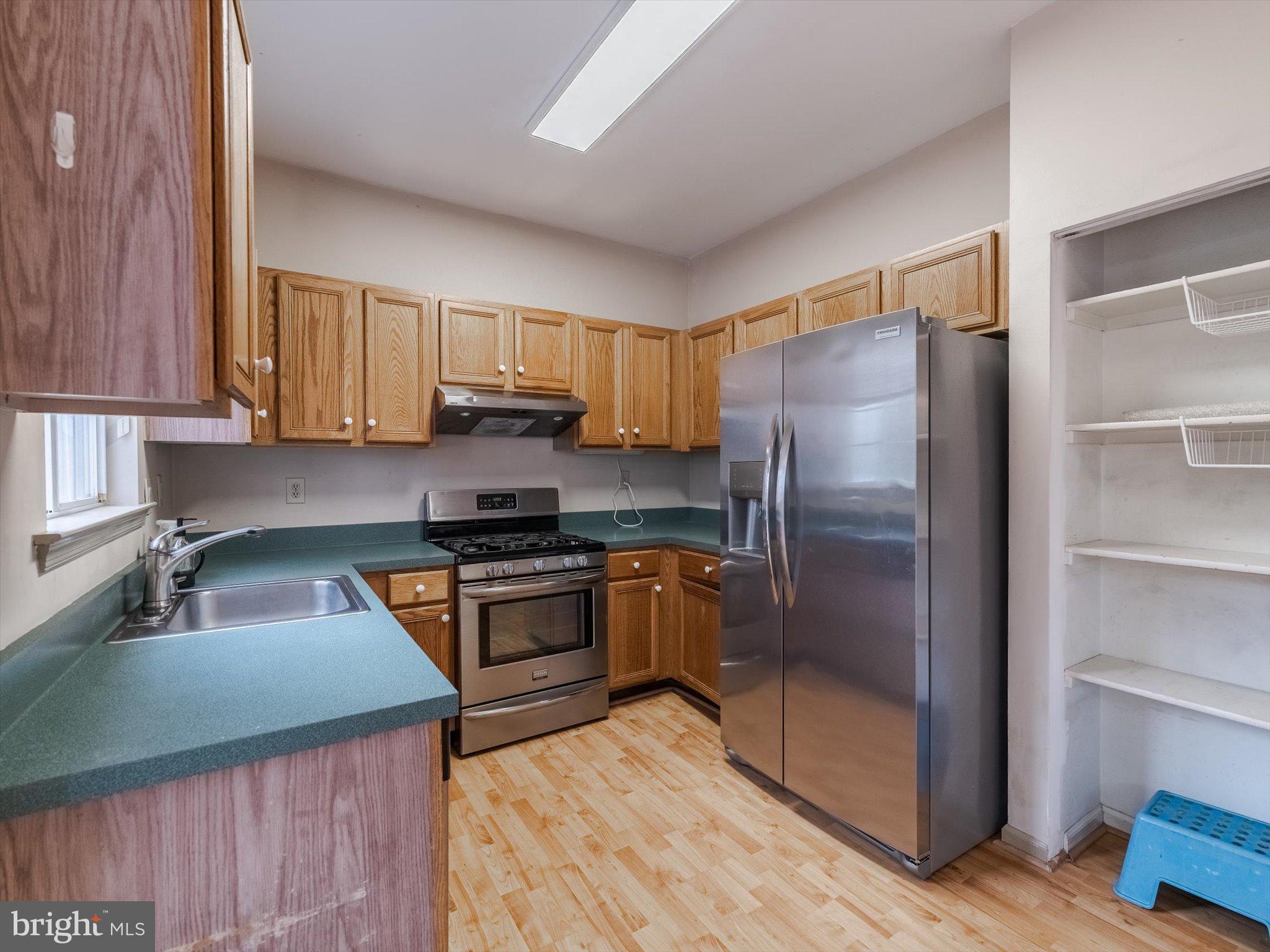 ROXBOROUGH - Residential