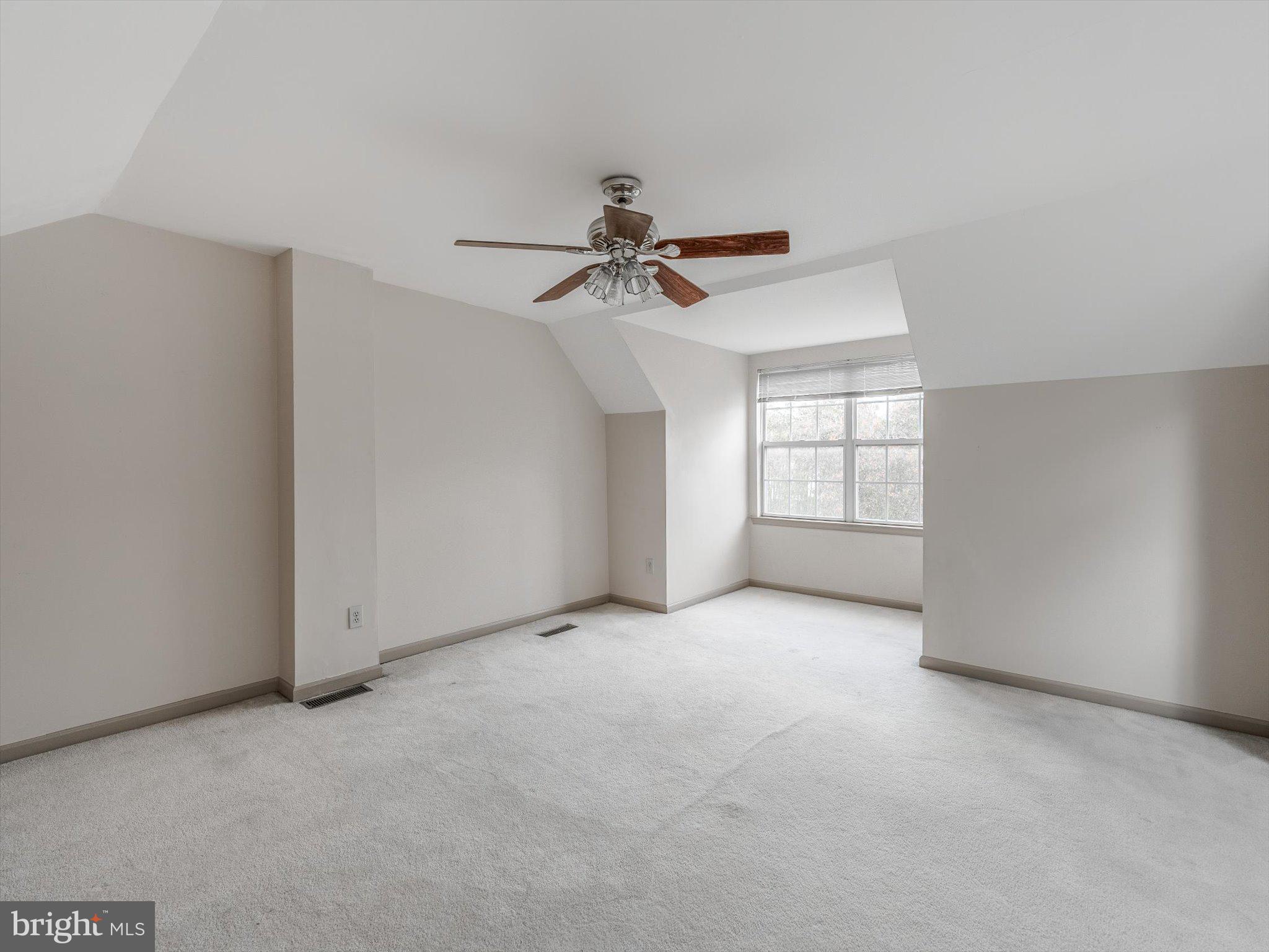 ROXBOROUGH - Residential