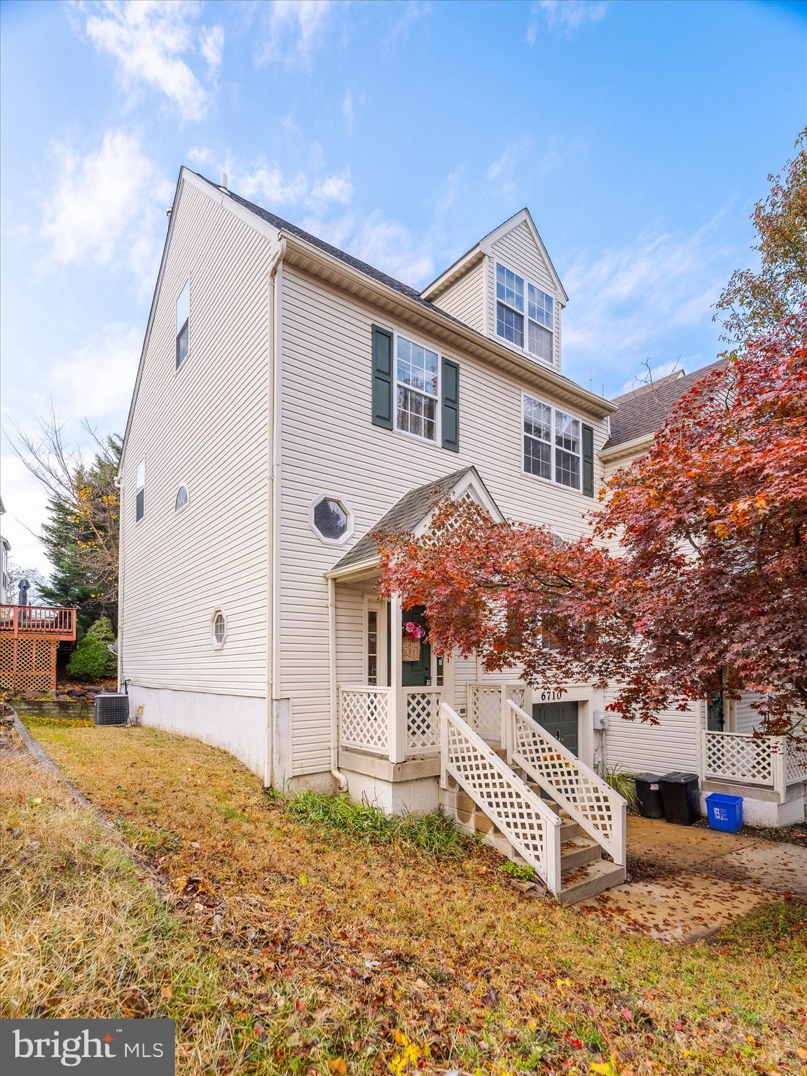 ROXBOROUGH - Residential