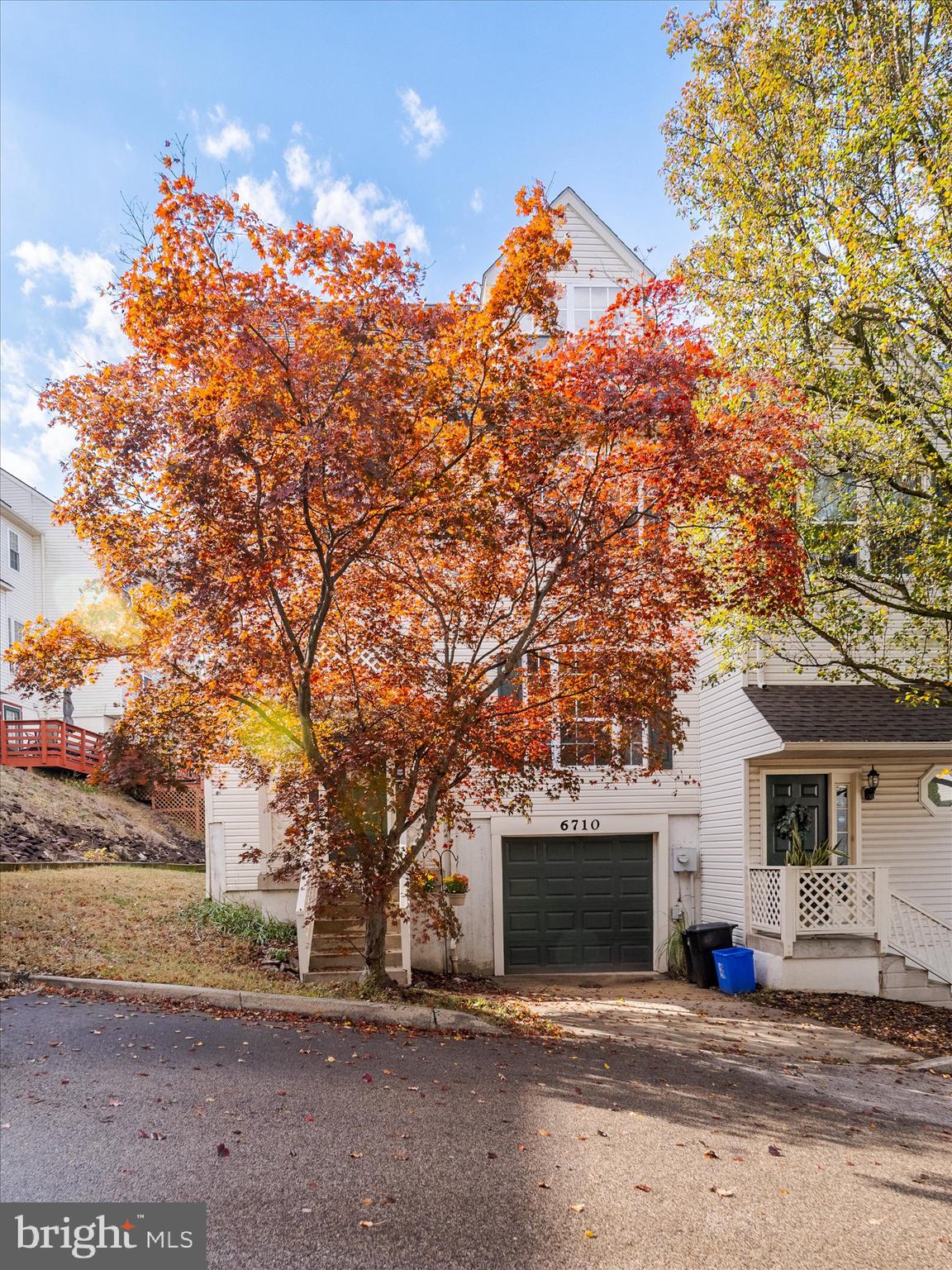 ROXBOROUGH - Residential