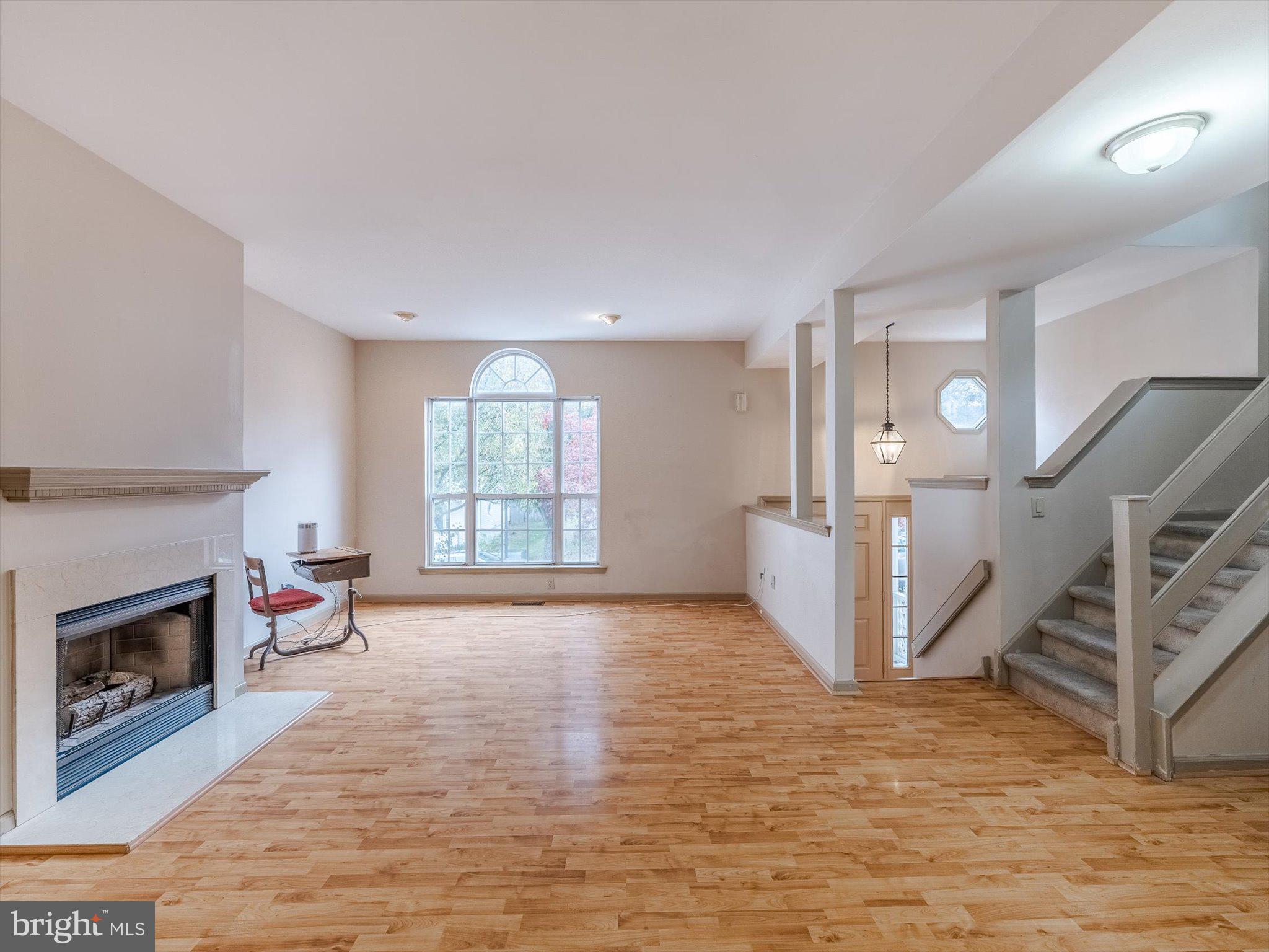 ROXBOROUGH - Residential