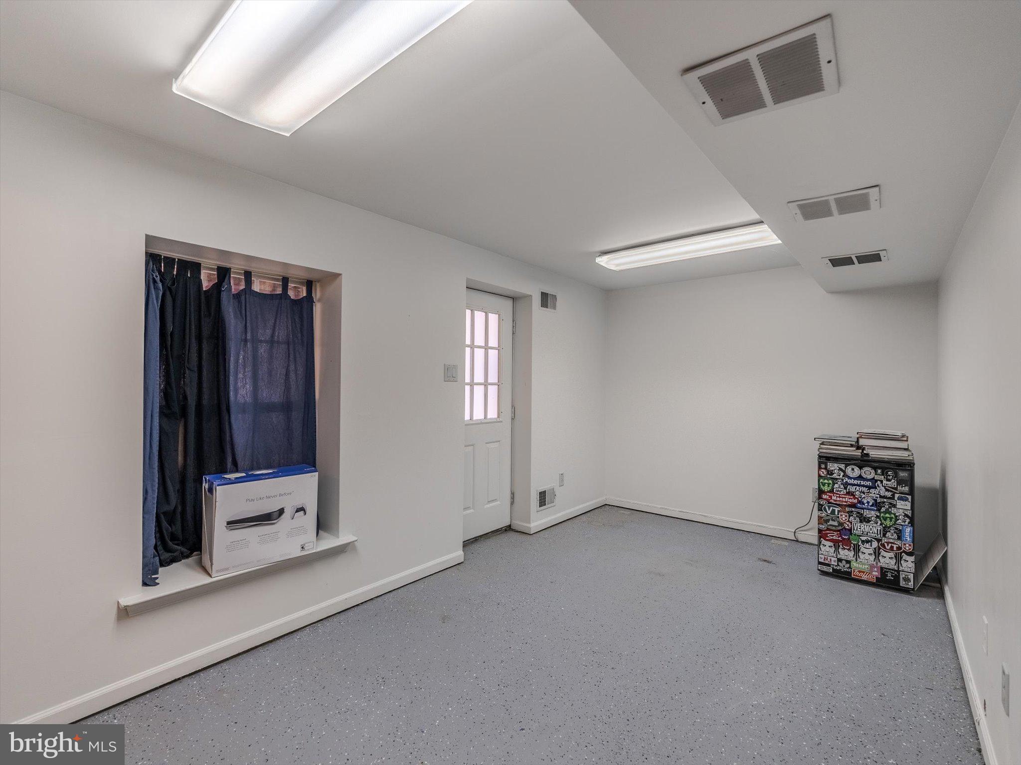 ROXBOROUGH - Residential