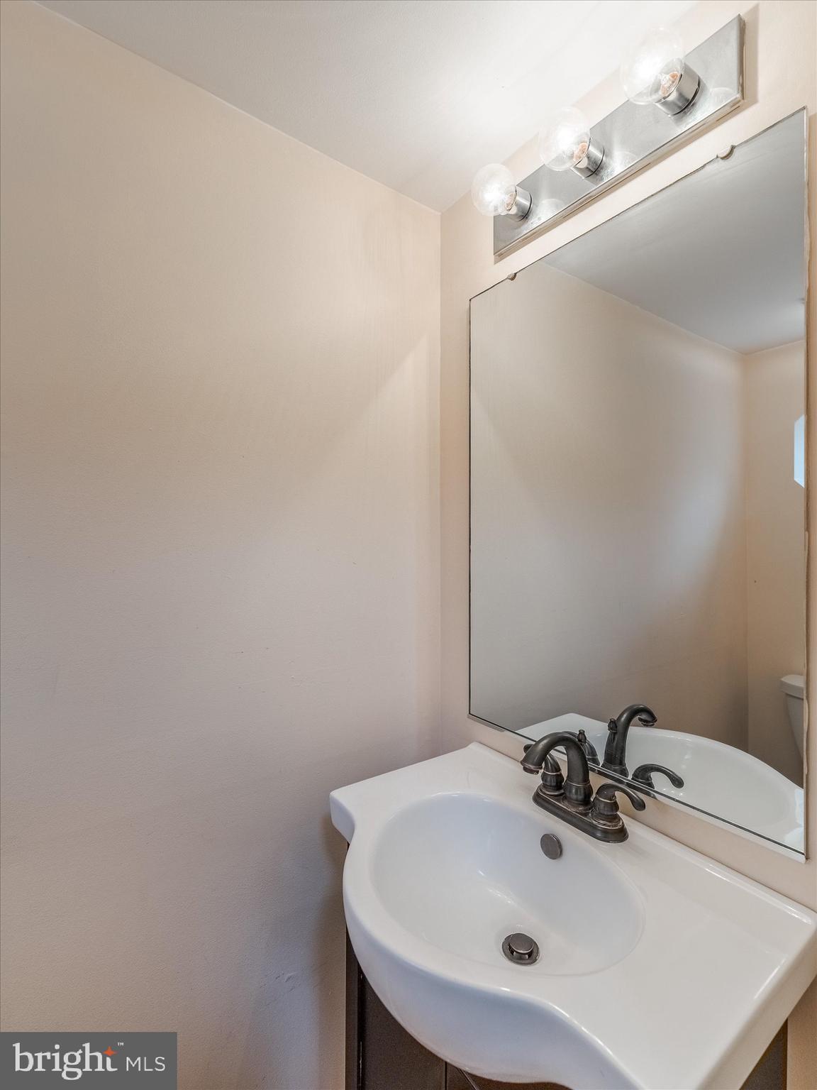 ROXBOROUGH - Residential