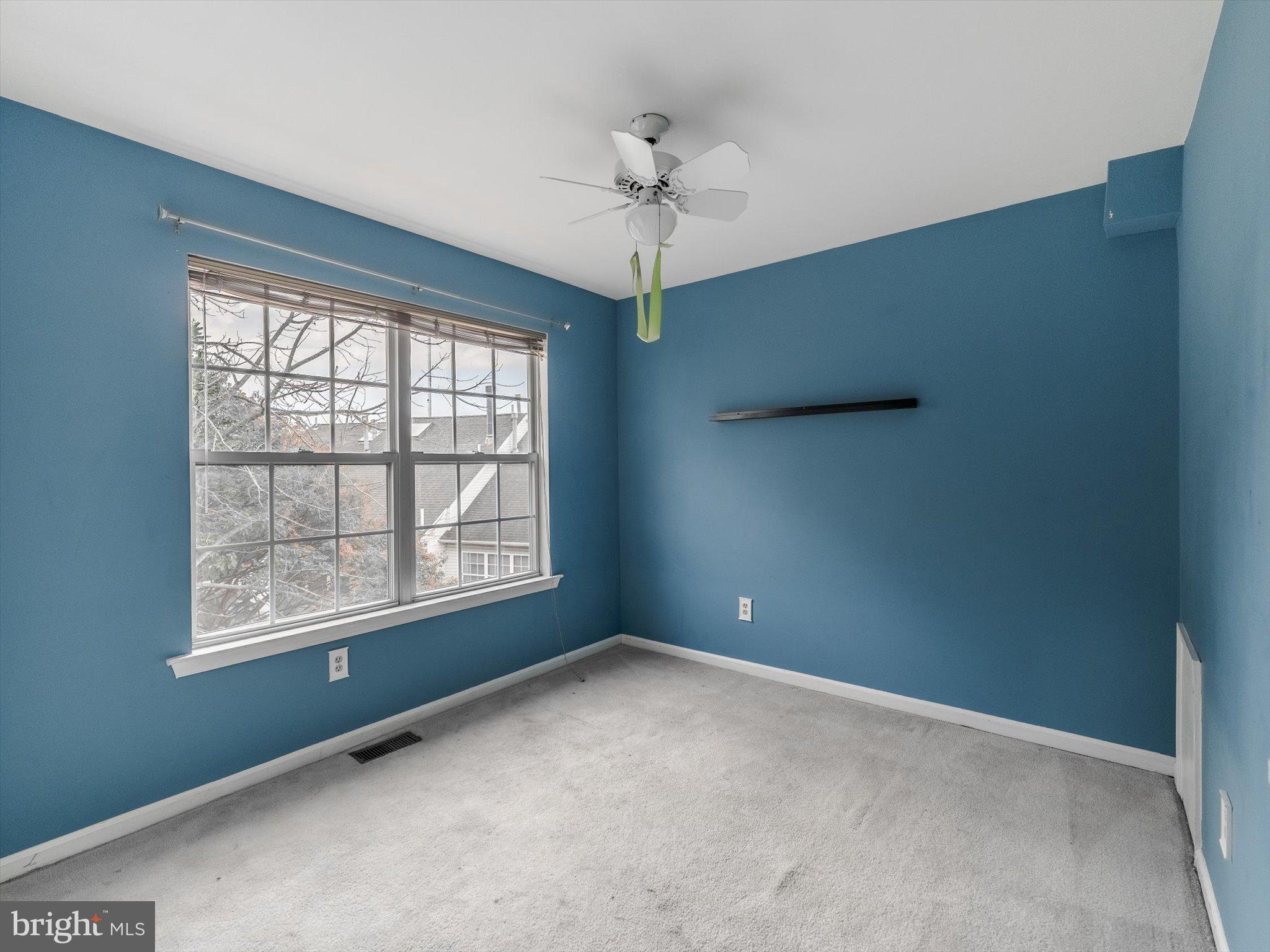 ROXBOROUGH - Residential