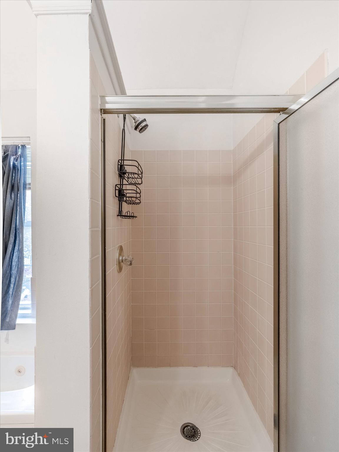 ROXBOROUGH - Residential