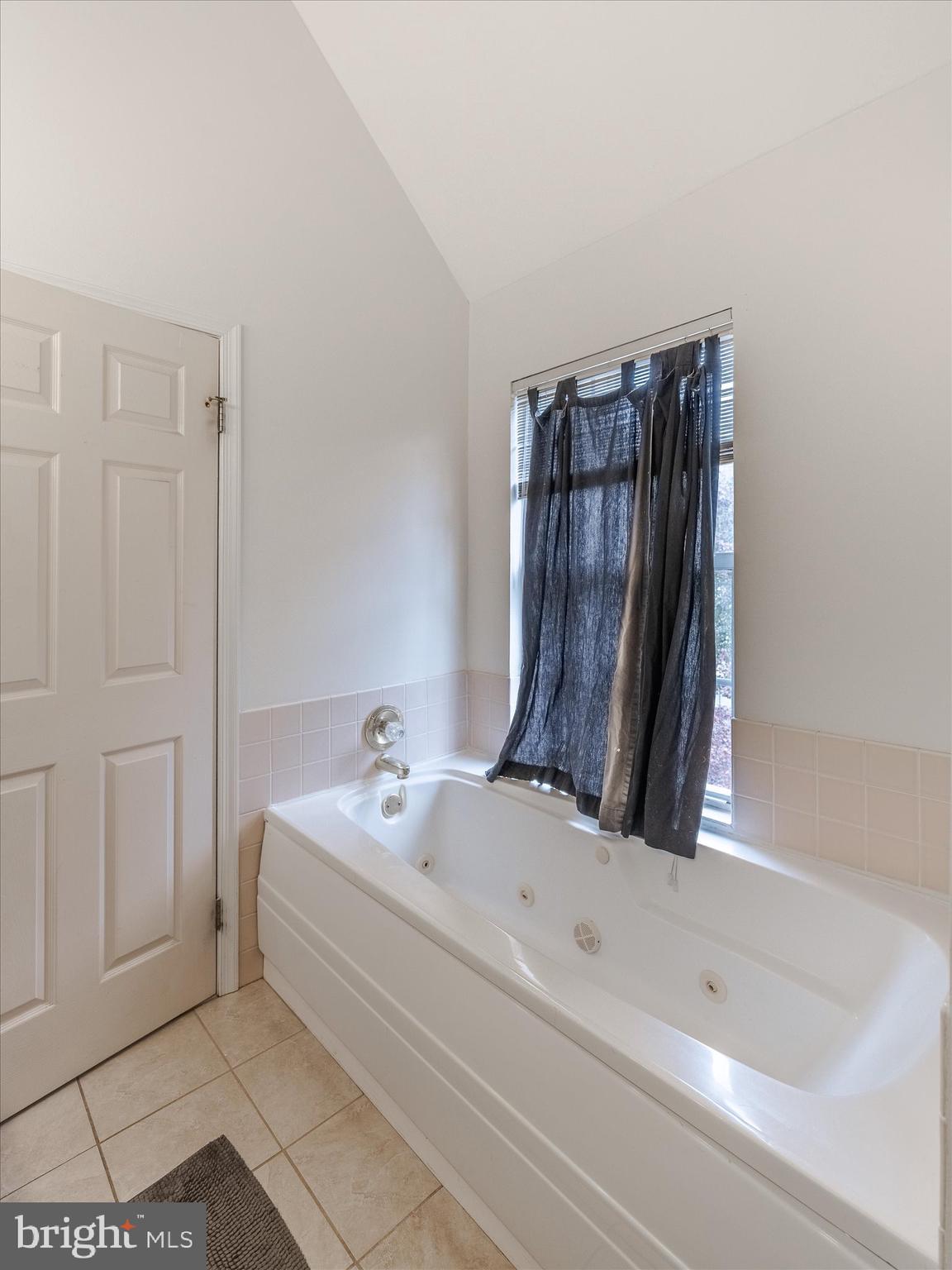 ROXBOROUGH - Residential