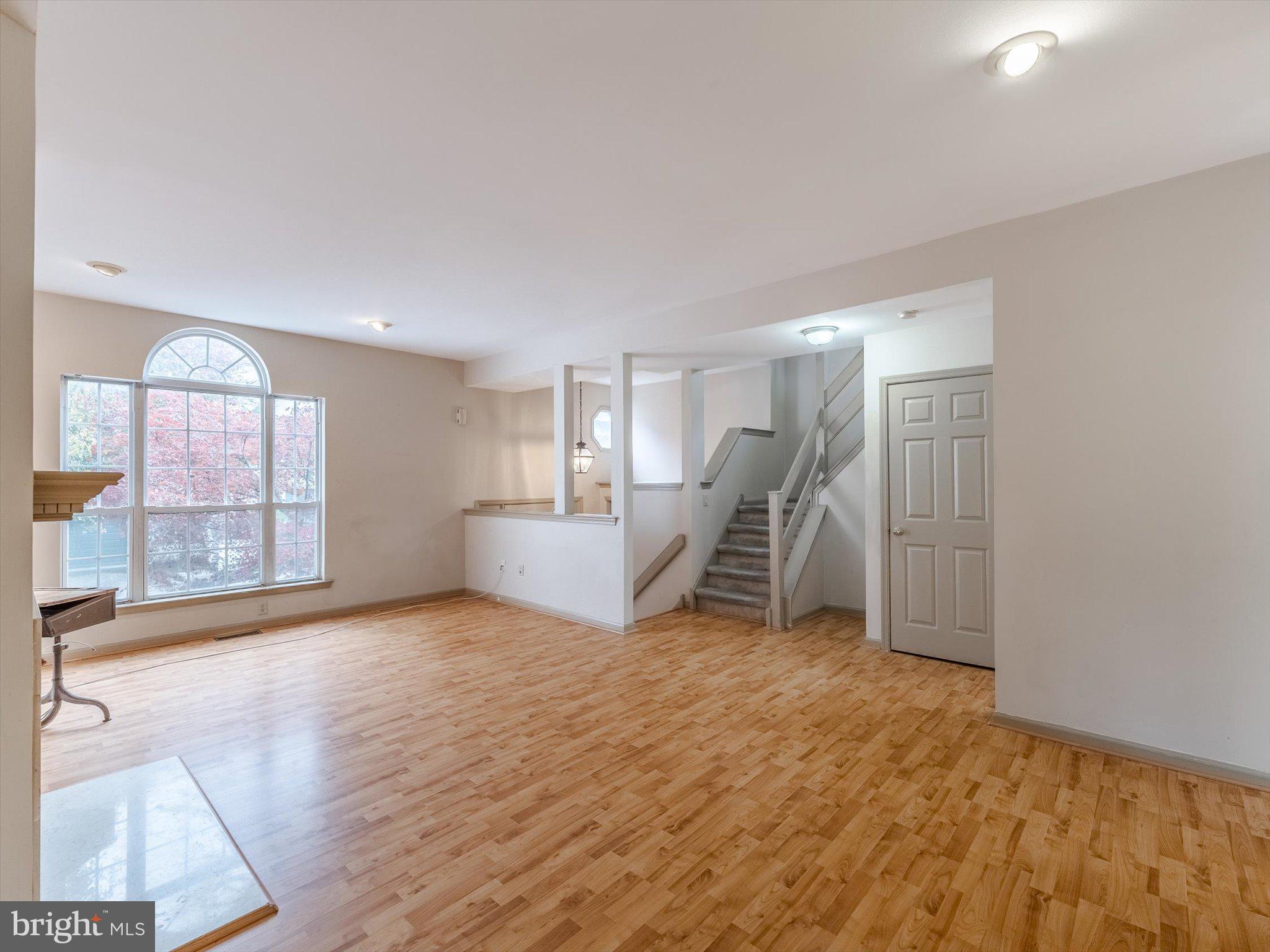 ROXBOROUGH - Residential