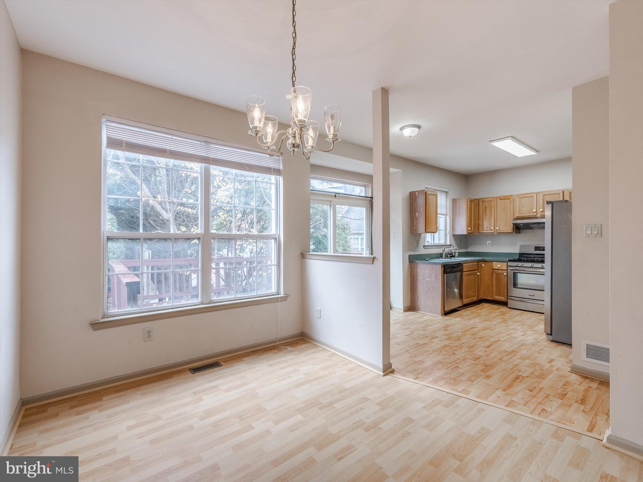 ROXBOROUGH - Residential