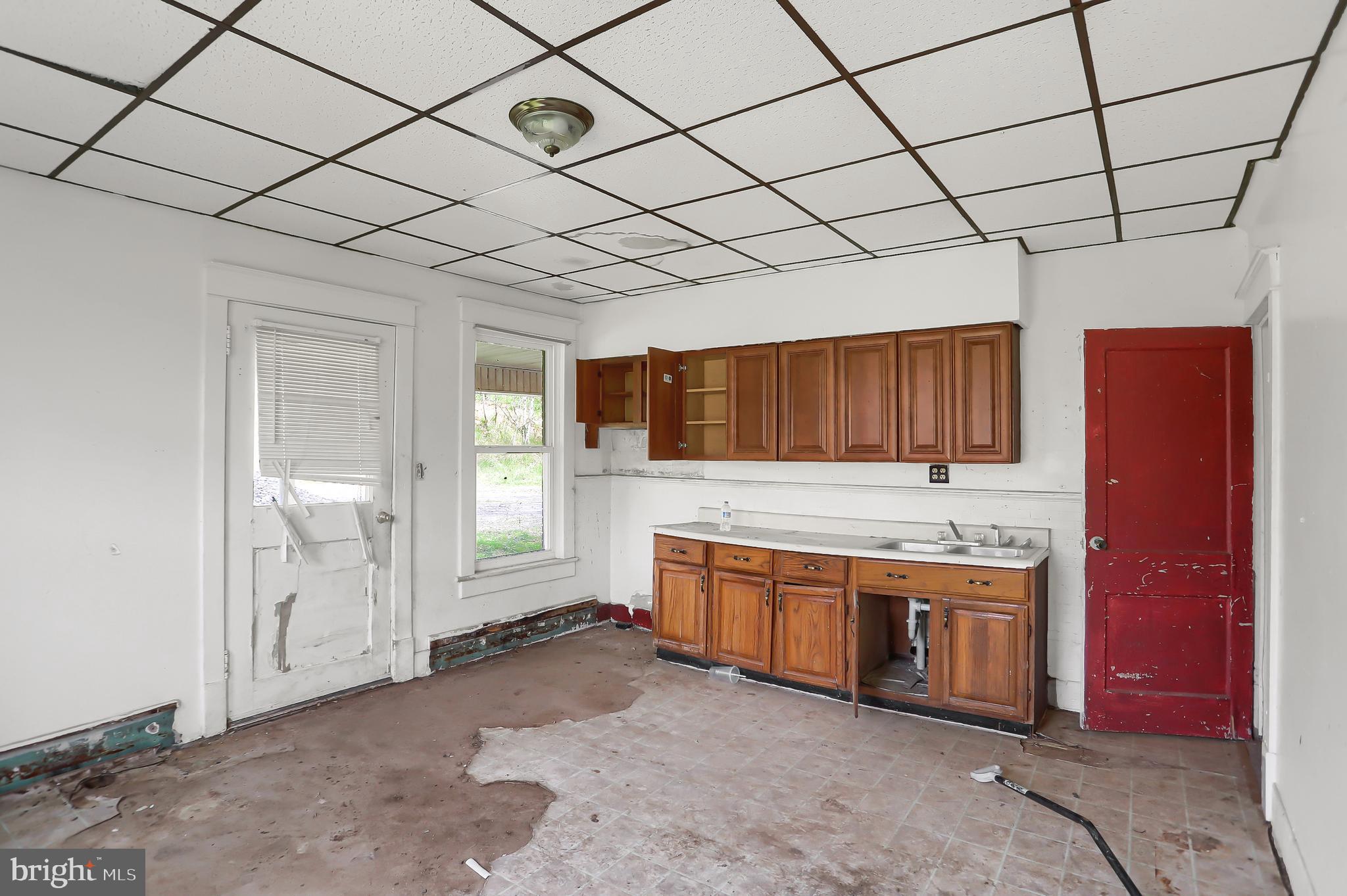 NONE AVAILABLE - Land