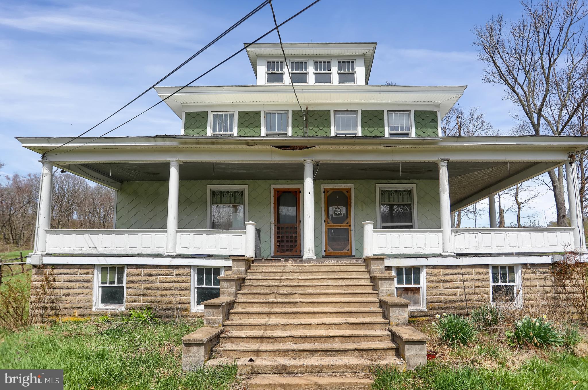 NONE AVAILABLE - Land