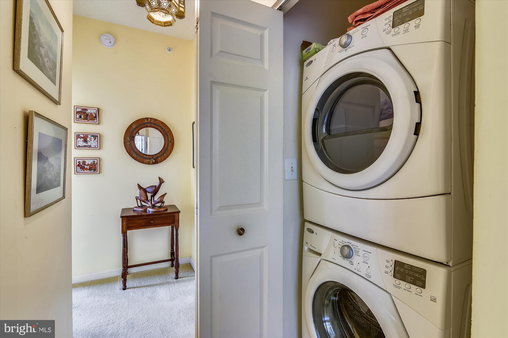 LANSDOWNE WOODS LEISURE WORLD - Residential