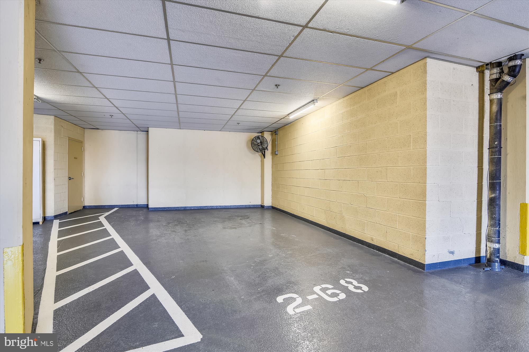 LANSDOWNE WOODS LEISURE WORLD - Residential