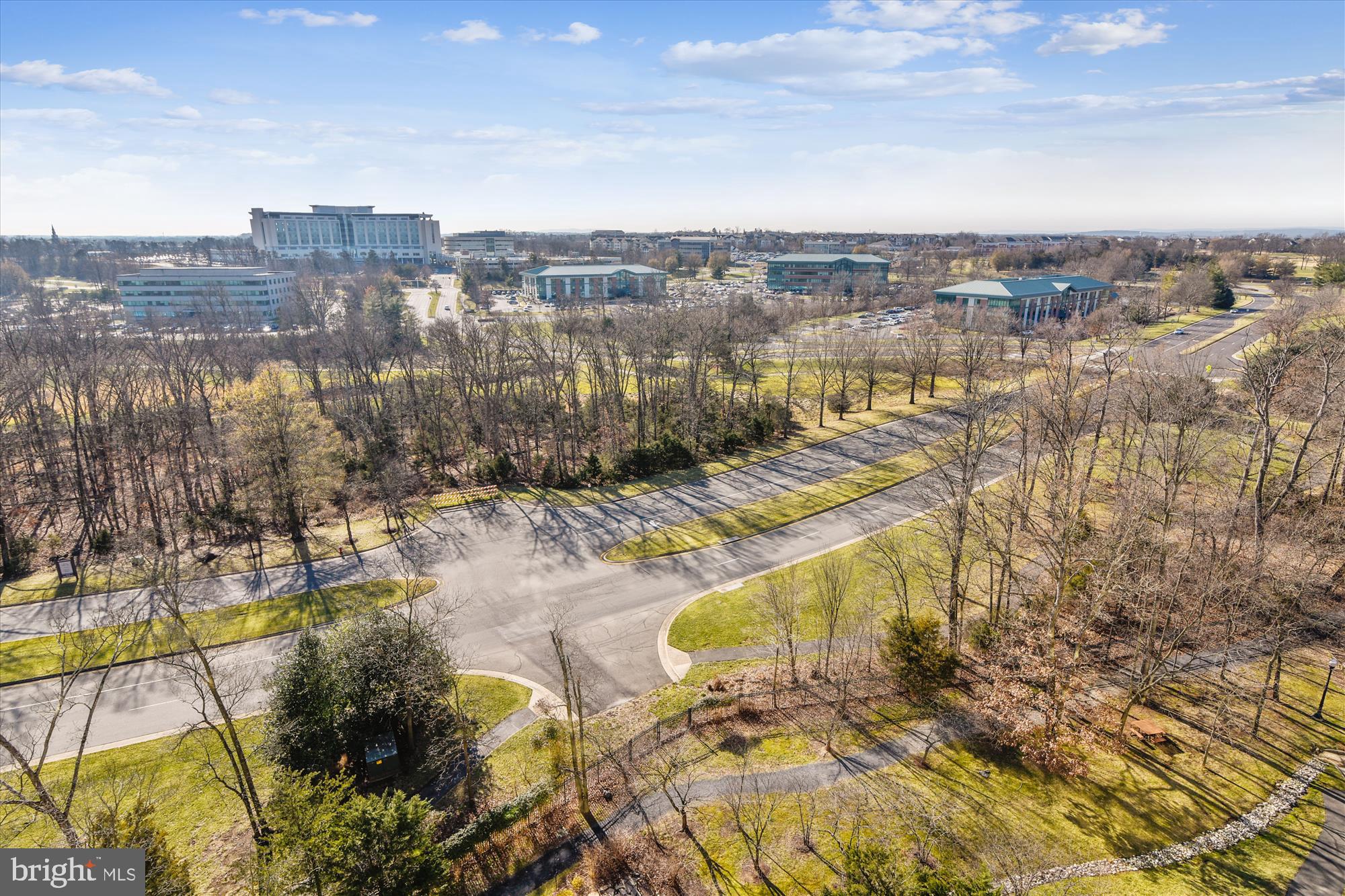 LANSDOWNE WOODS LEISURE WORLD - Residential