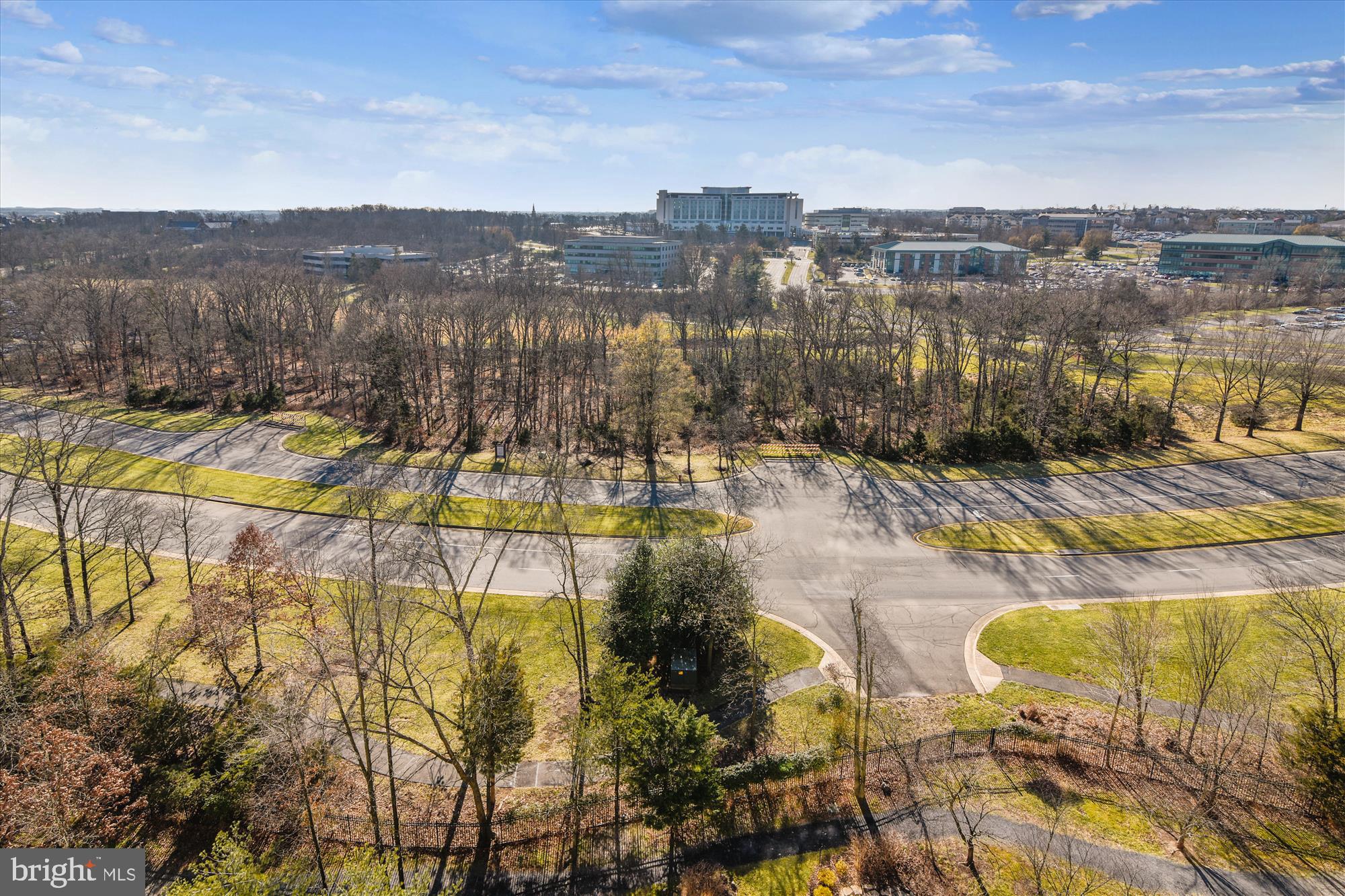 LANSDOWNE WOODS LEISURE WORLD - Residential