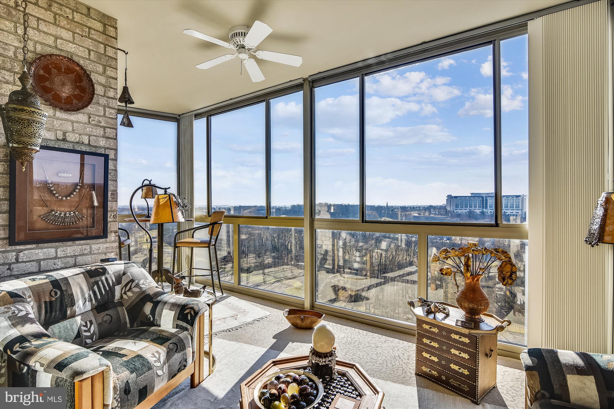 LANSDOWNE WOODS LEISURE WORLD - Residential