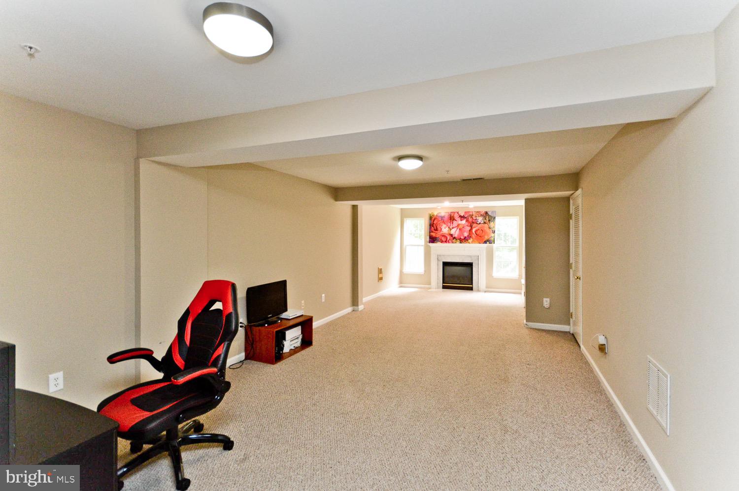 SUMMIT CREEK - Residential