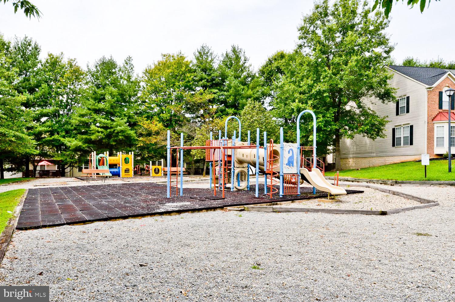 SUMMIT CREEK - Residential