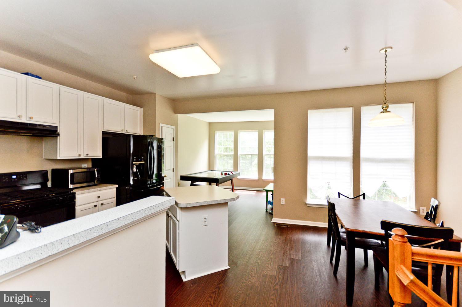 SUMMIT CREEK - Residential