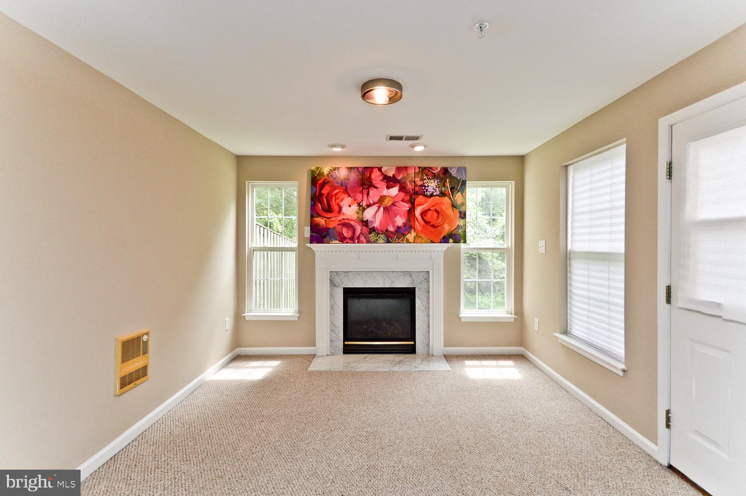 SUMMIT CREEK - Residential