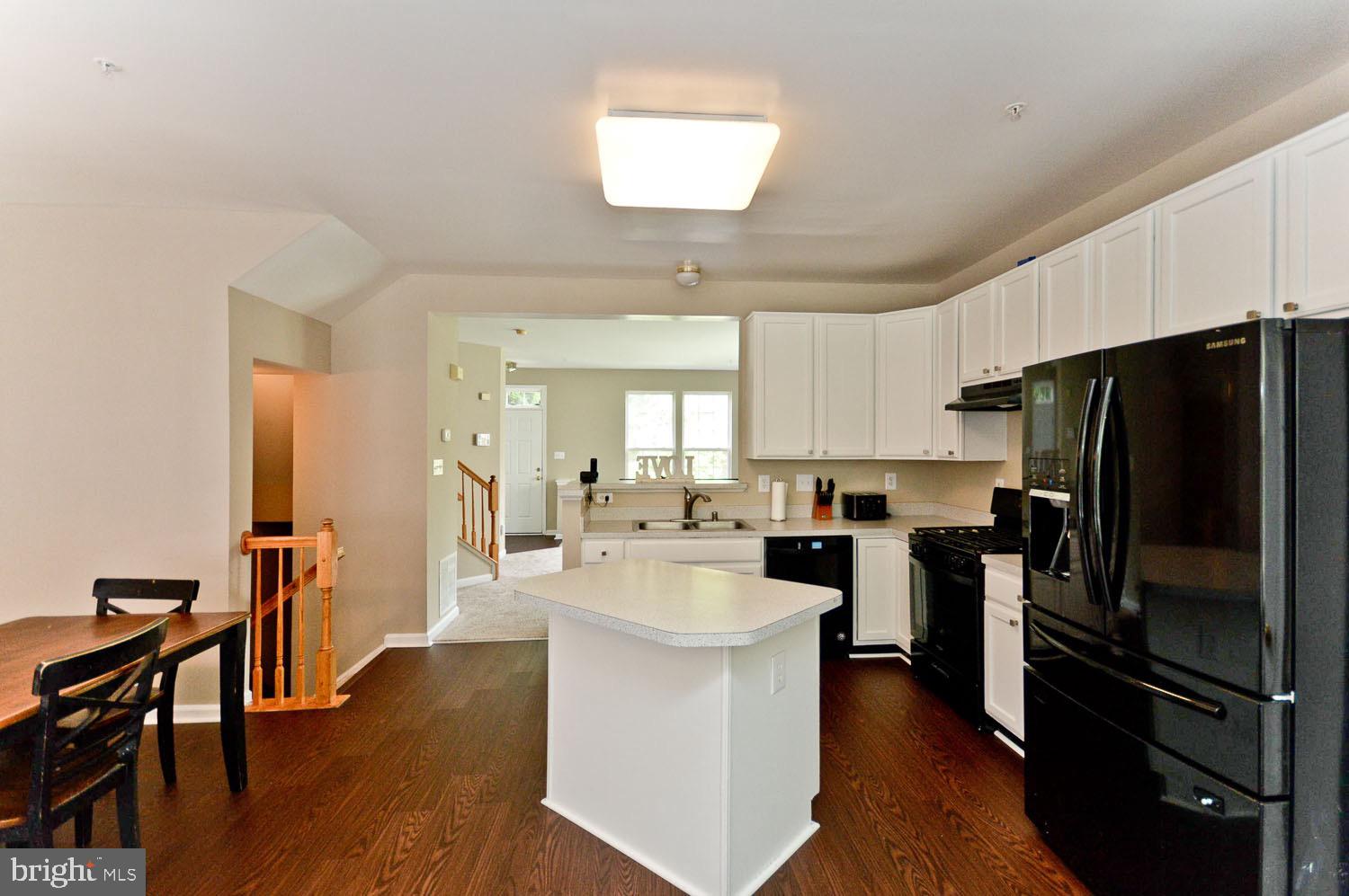 SUMMIT CREEK - Residential