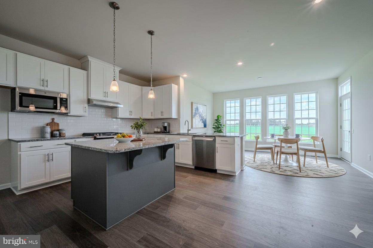 199 N CONSTITUTION DRIVE WAKEFIELD PLAN