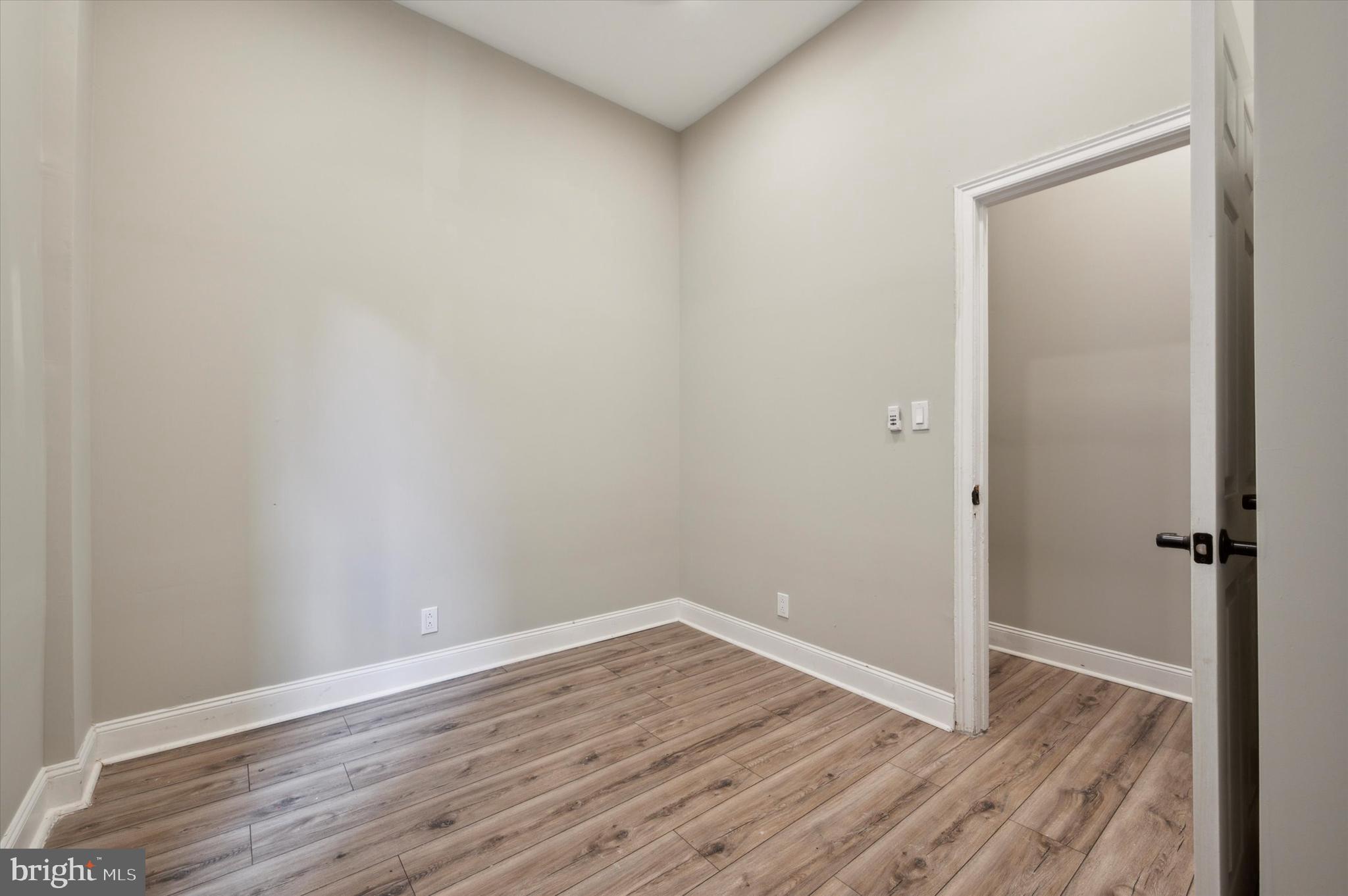 STRAWBERRY MANSION - Residential