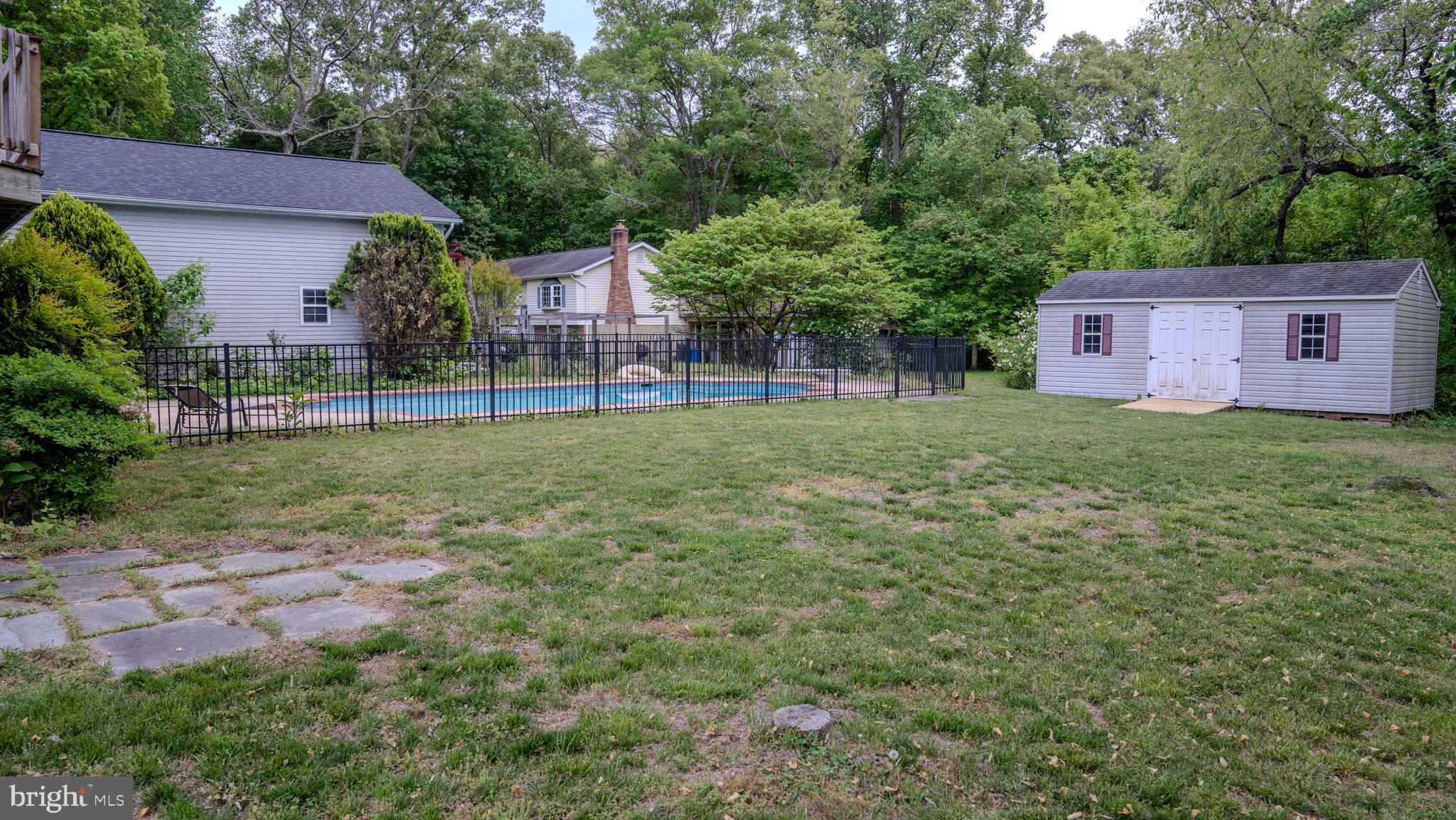 REGAL ESTATES - Residential