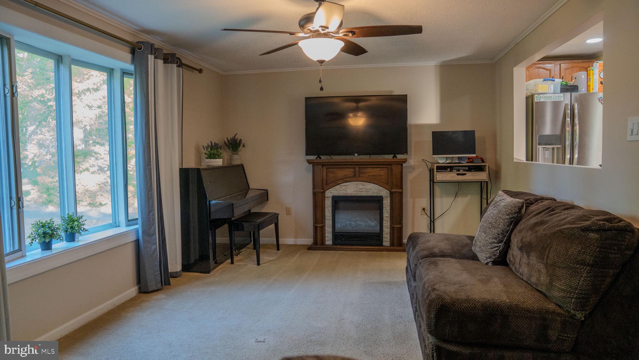 REGAL ESTATES - Residential