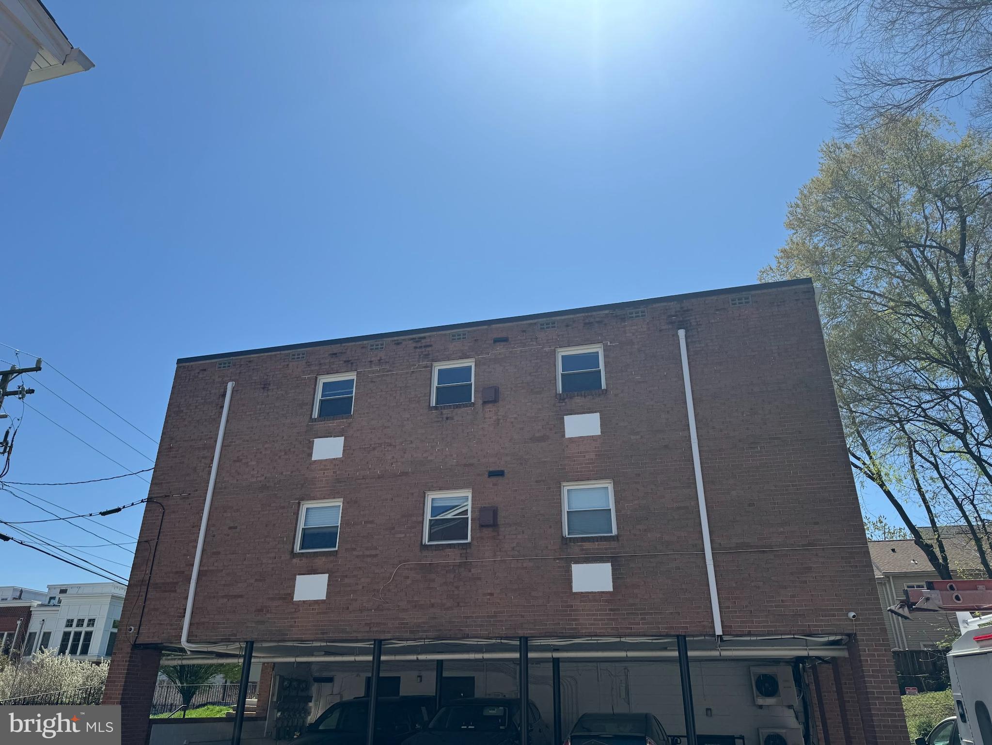 1510 N ROLFE STREET 2