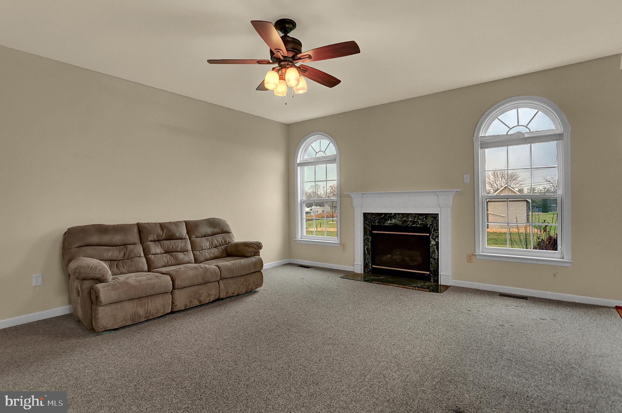 EAST VIEW ESTATES - Residential