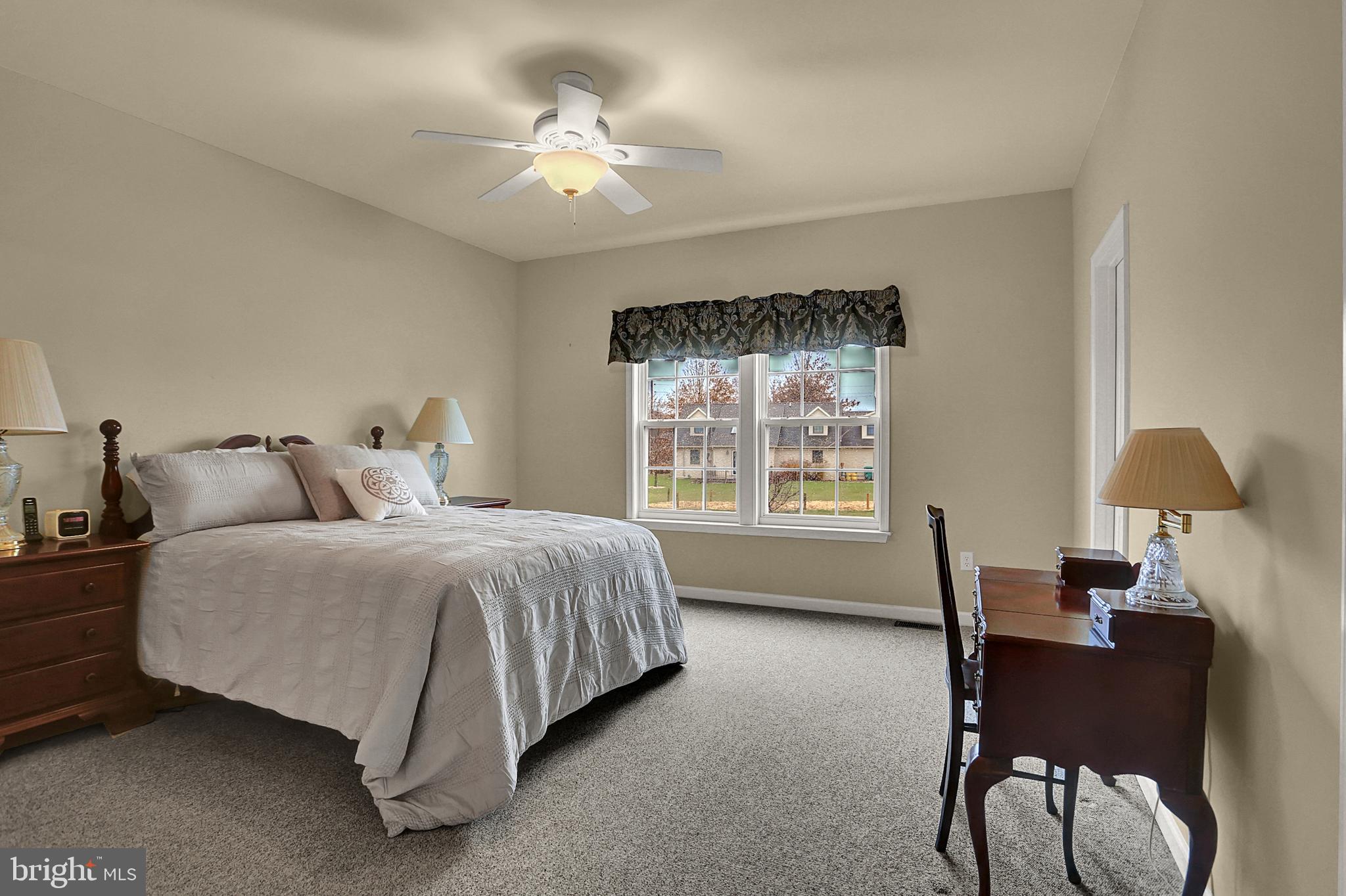 EAST VIEW ESTATES - Residential