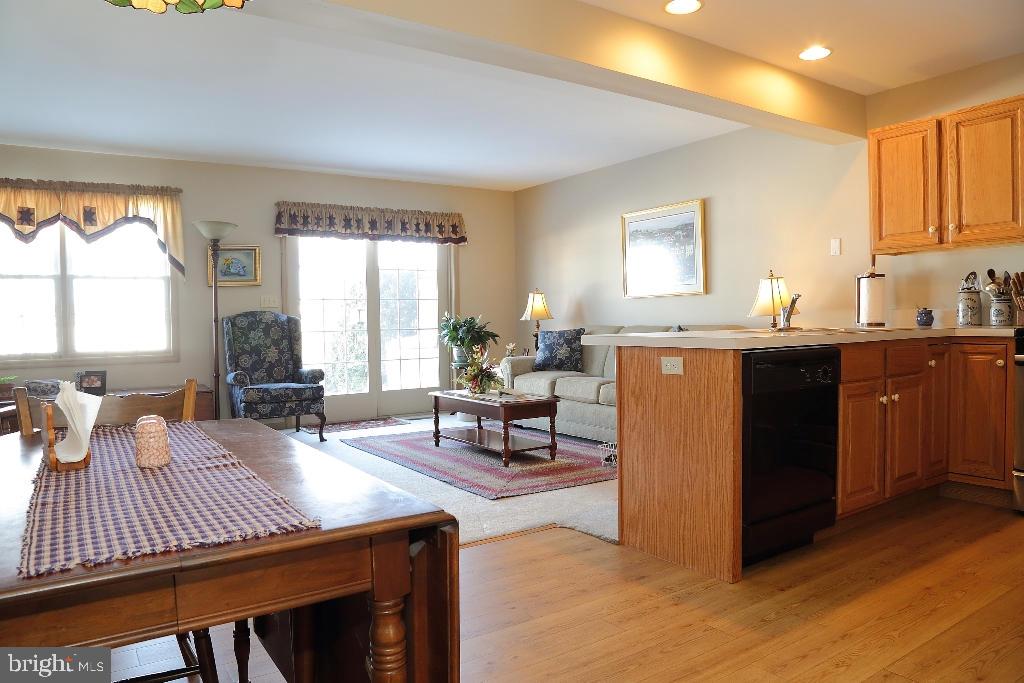 PEBBLE CREEK - Residential