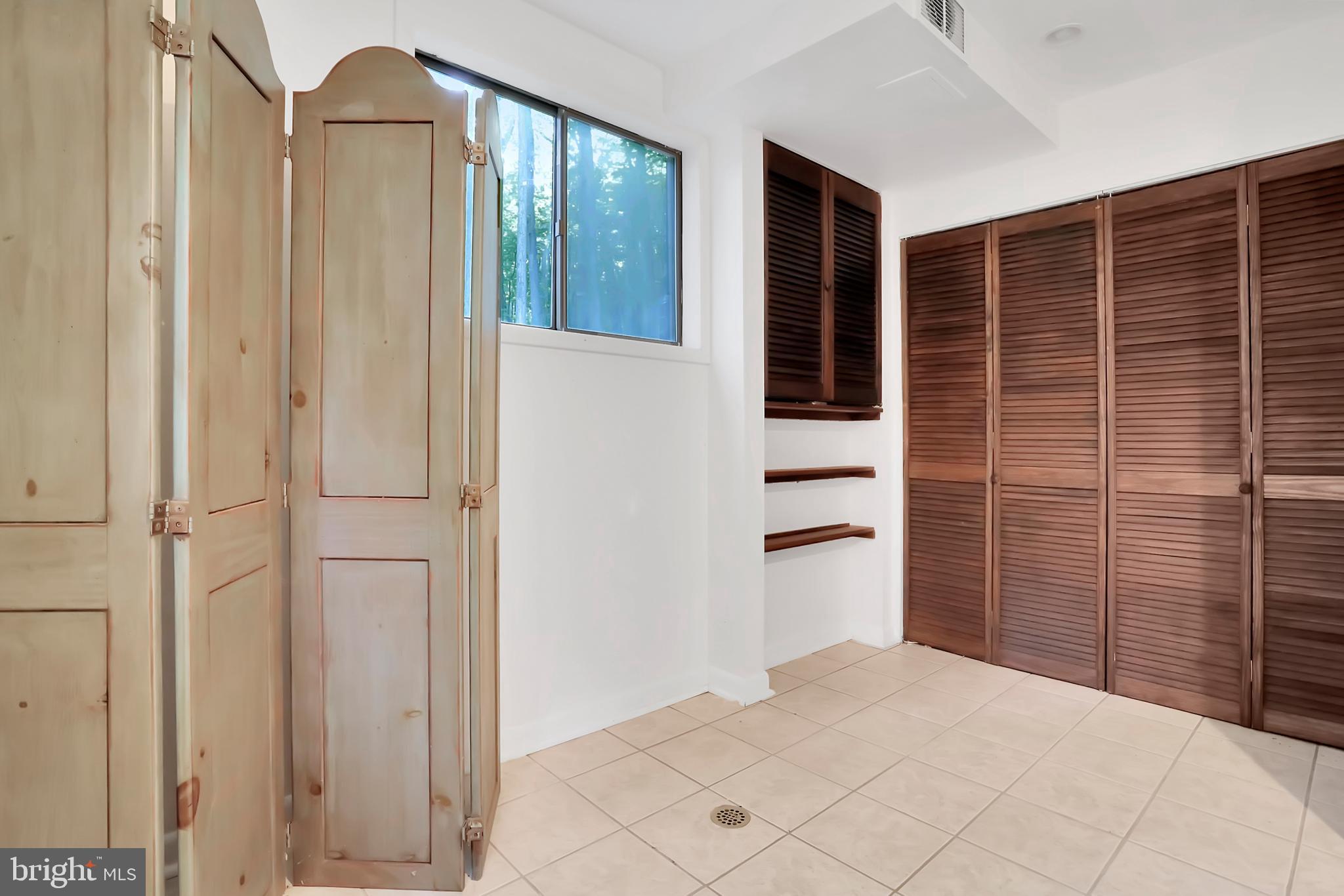 COOLFONT MOUNTAINSIDE - Residential