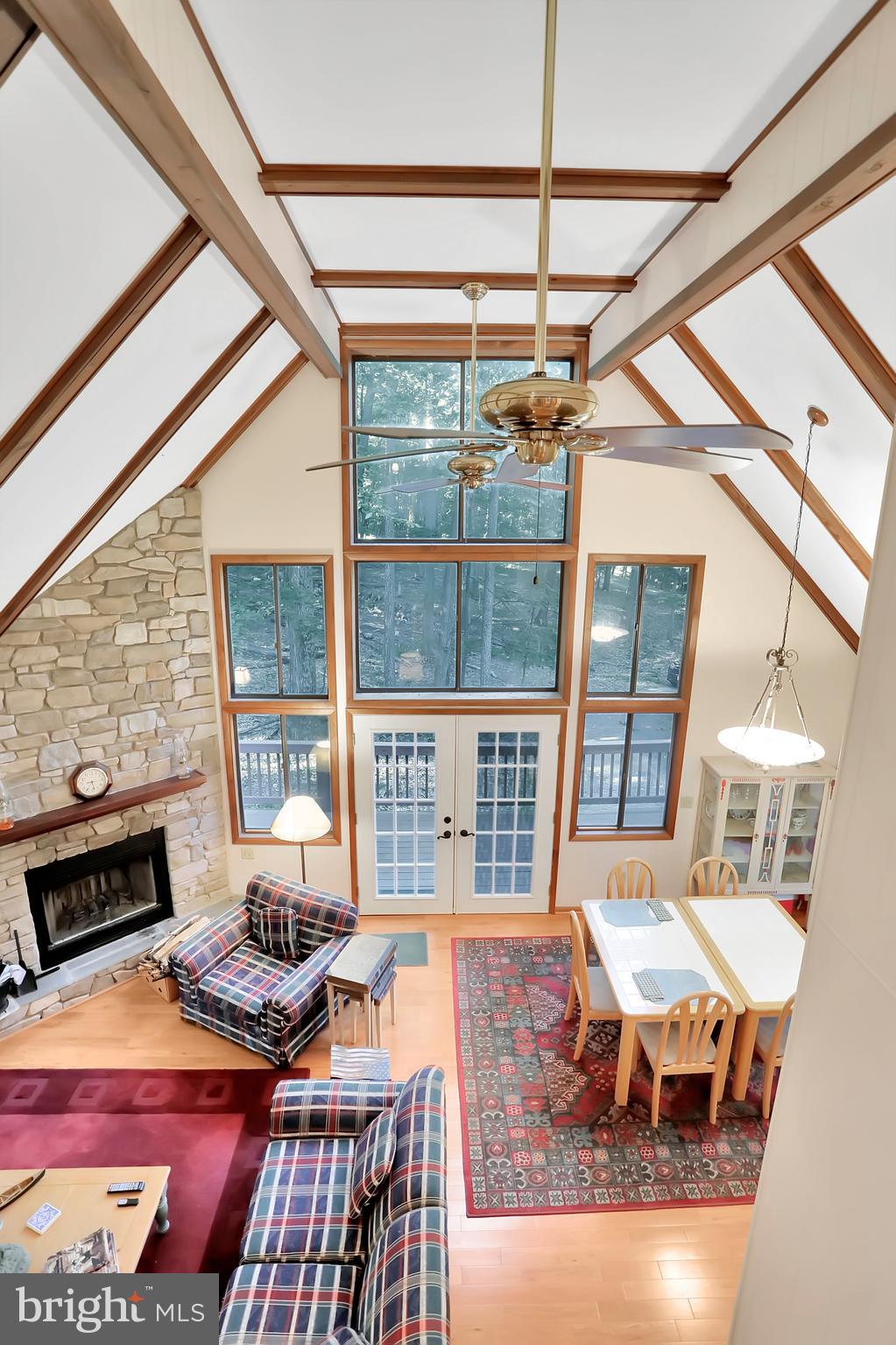 COOLFONT MOUNTAINSIDE - Residential