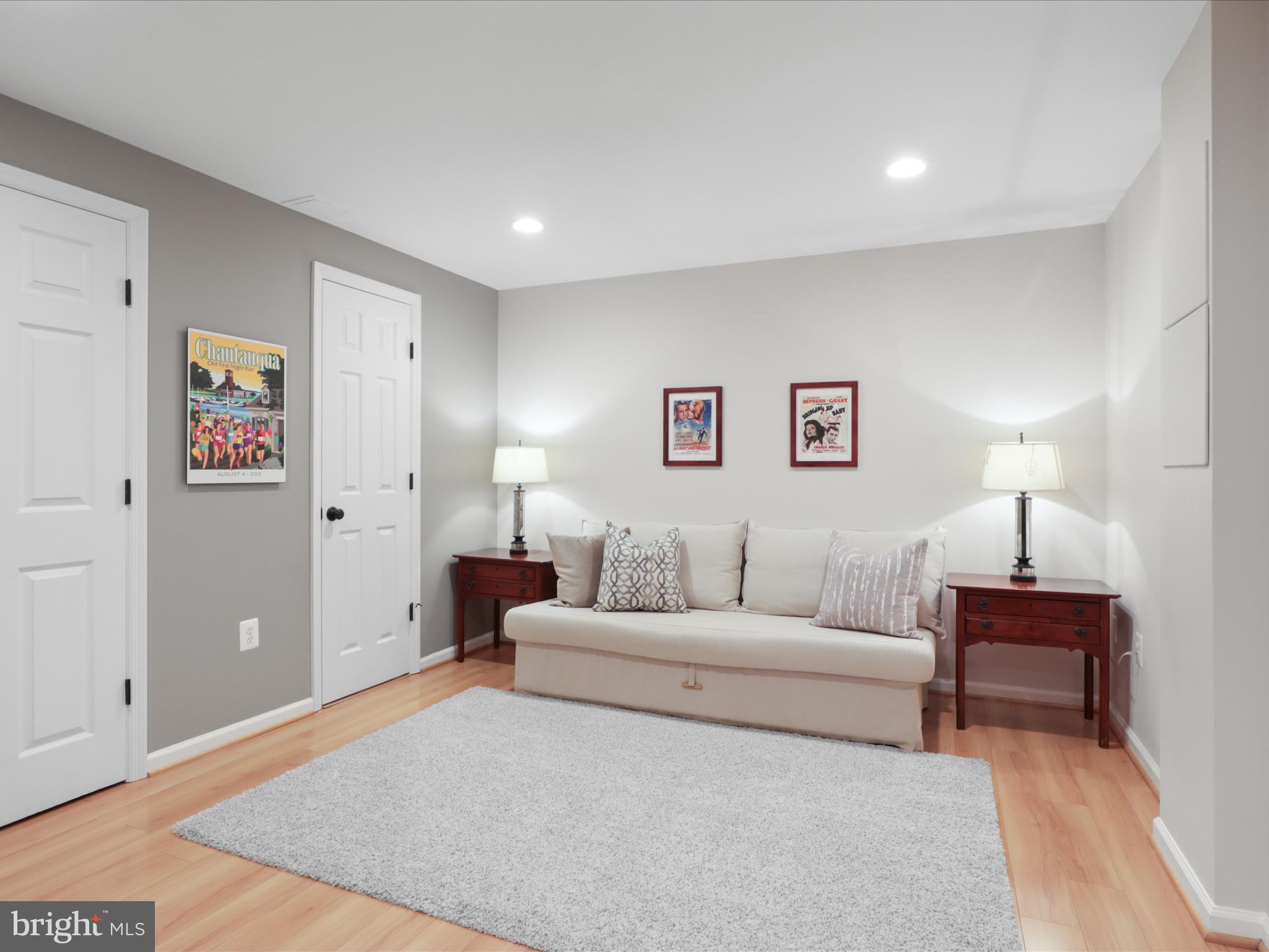 RESTON - Residential