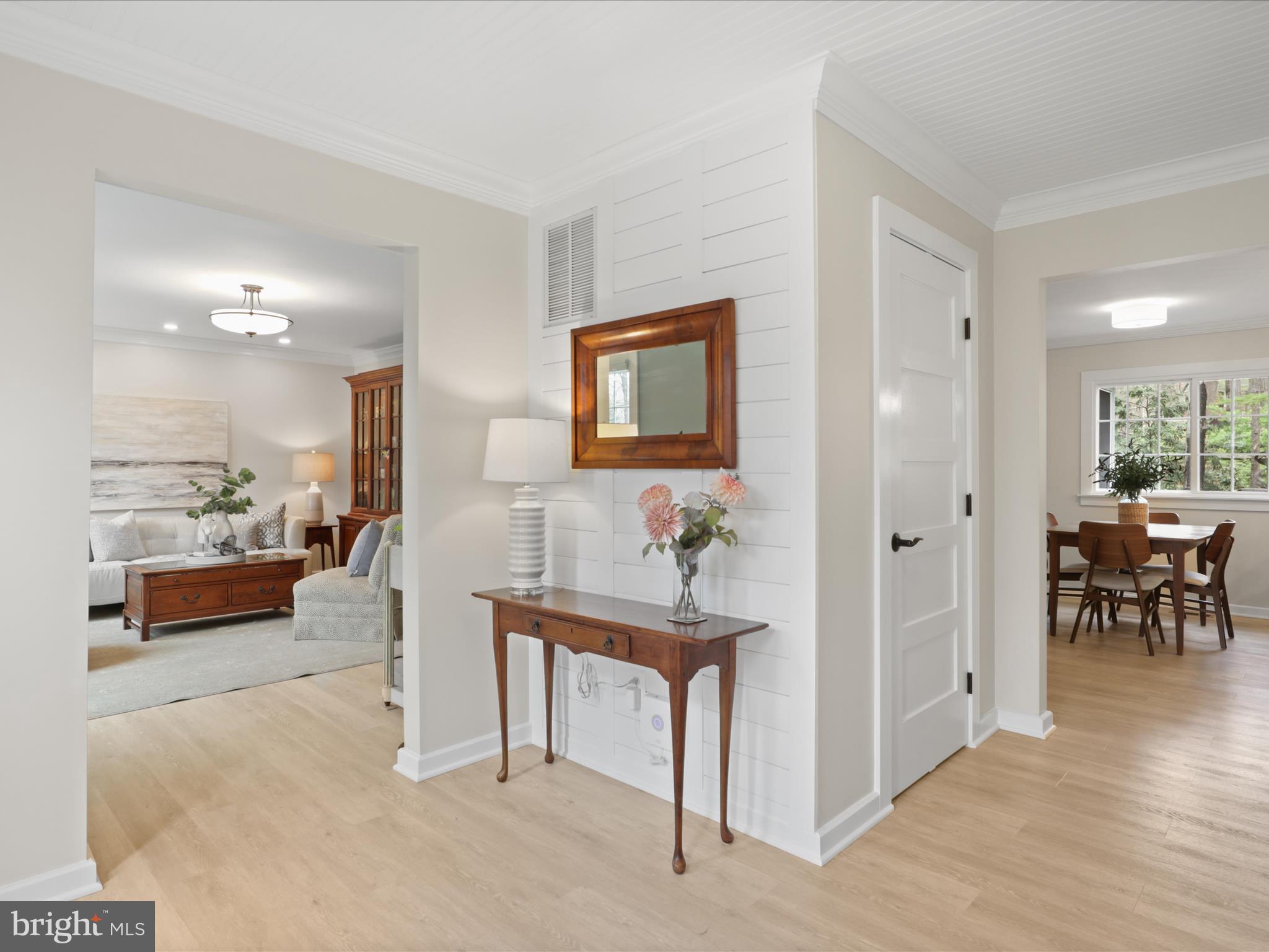 RESTON - Residential