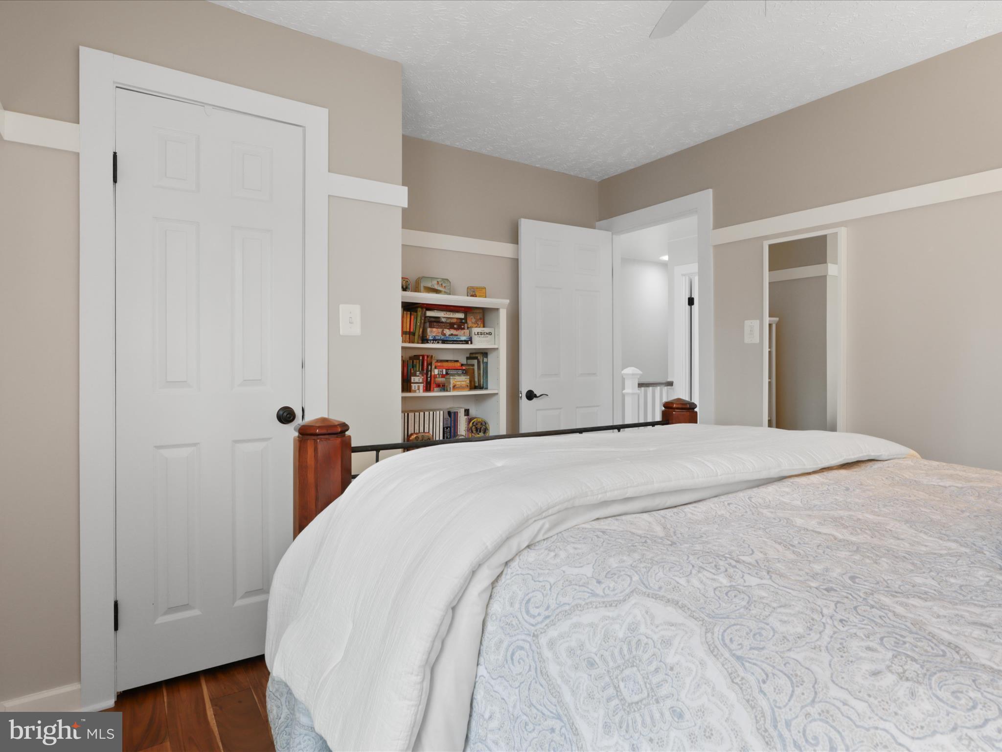 RESTON - Residential