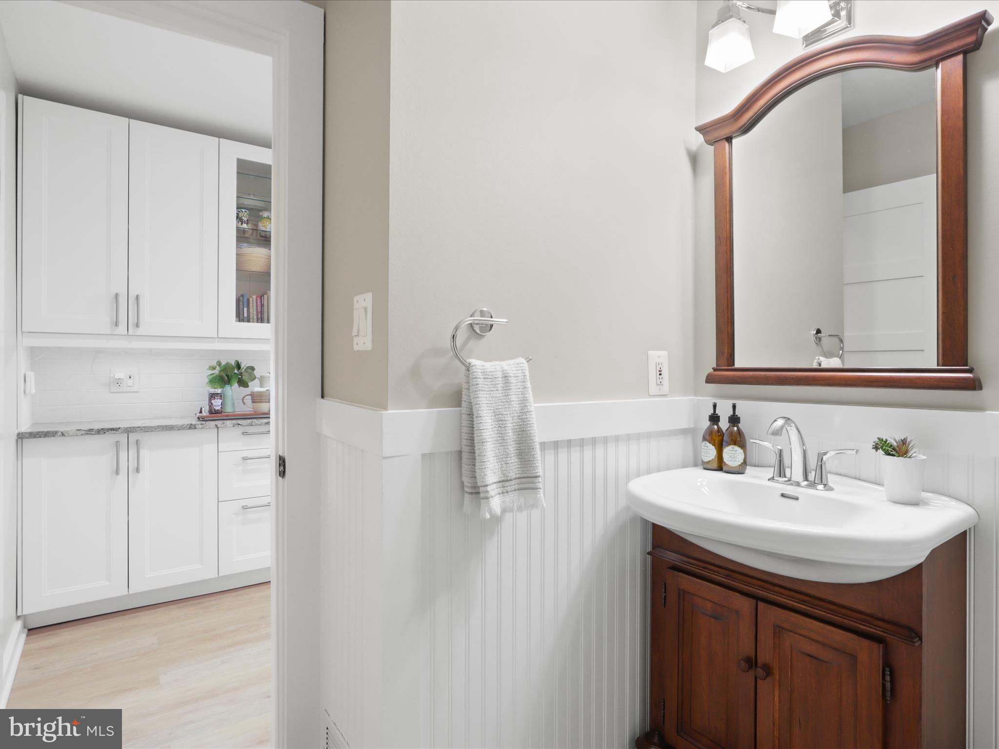 RESTON - Residential