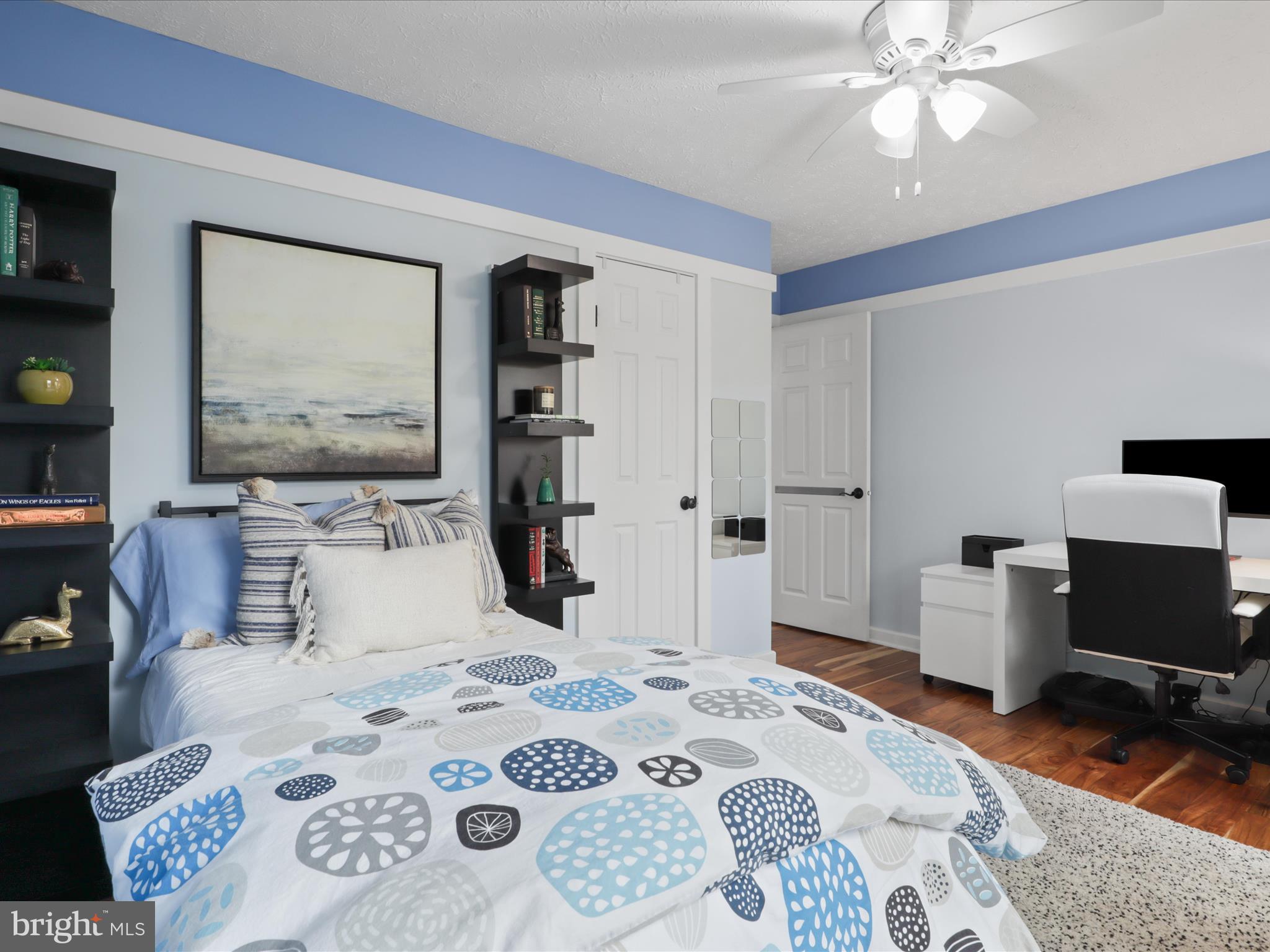 RESTON - Residential